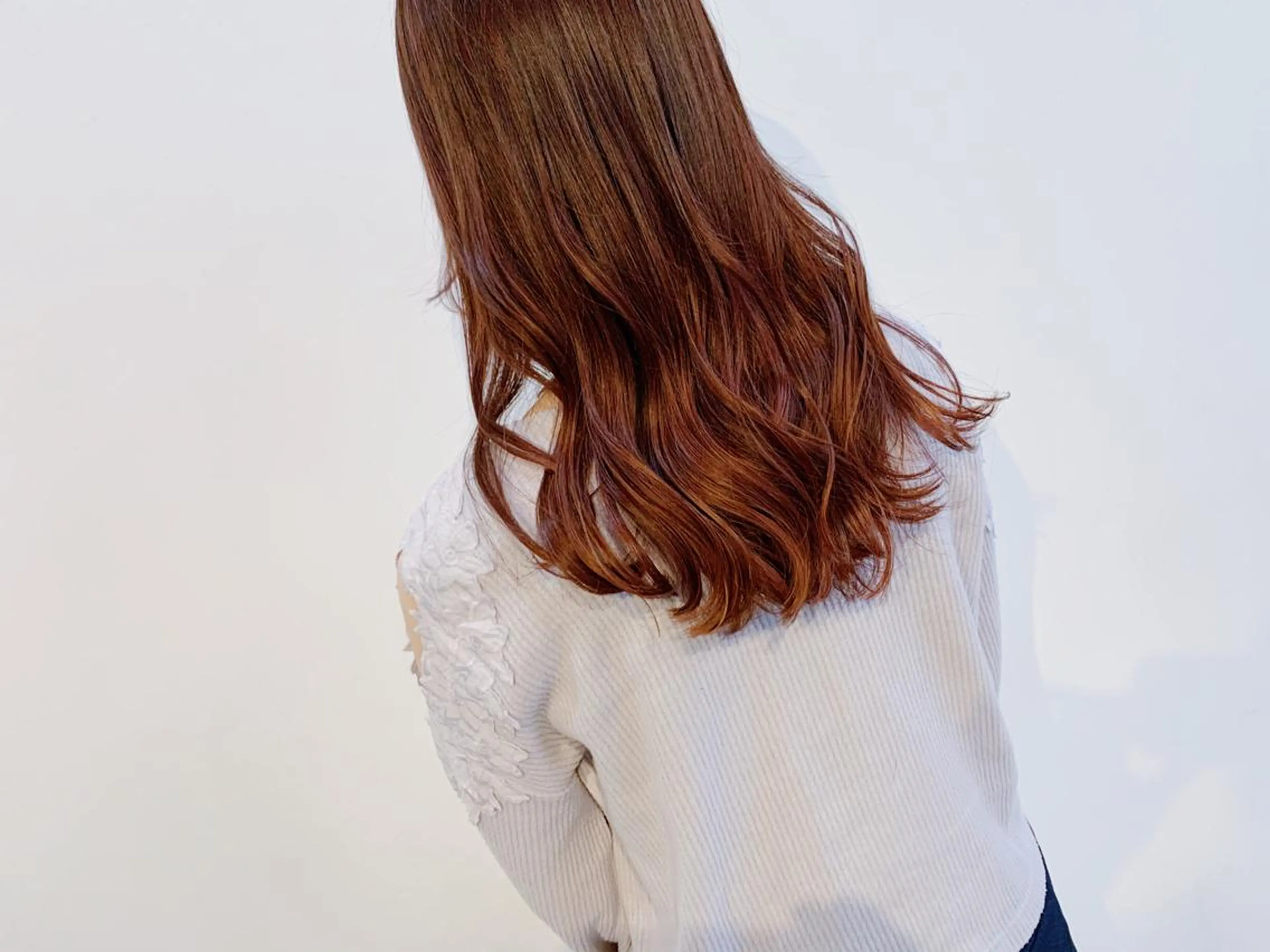 セミロング カラー タカハシ ハヤトのヘアスタイル