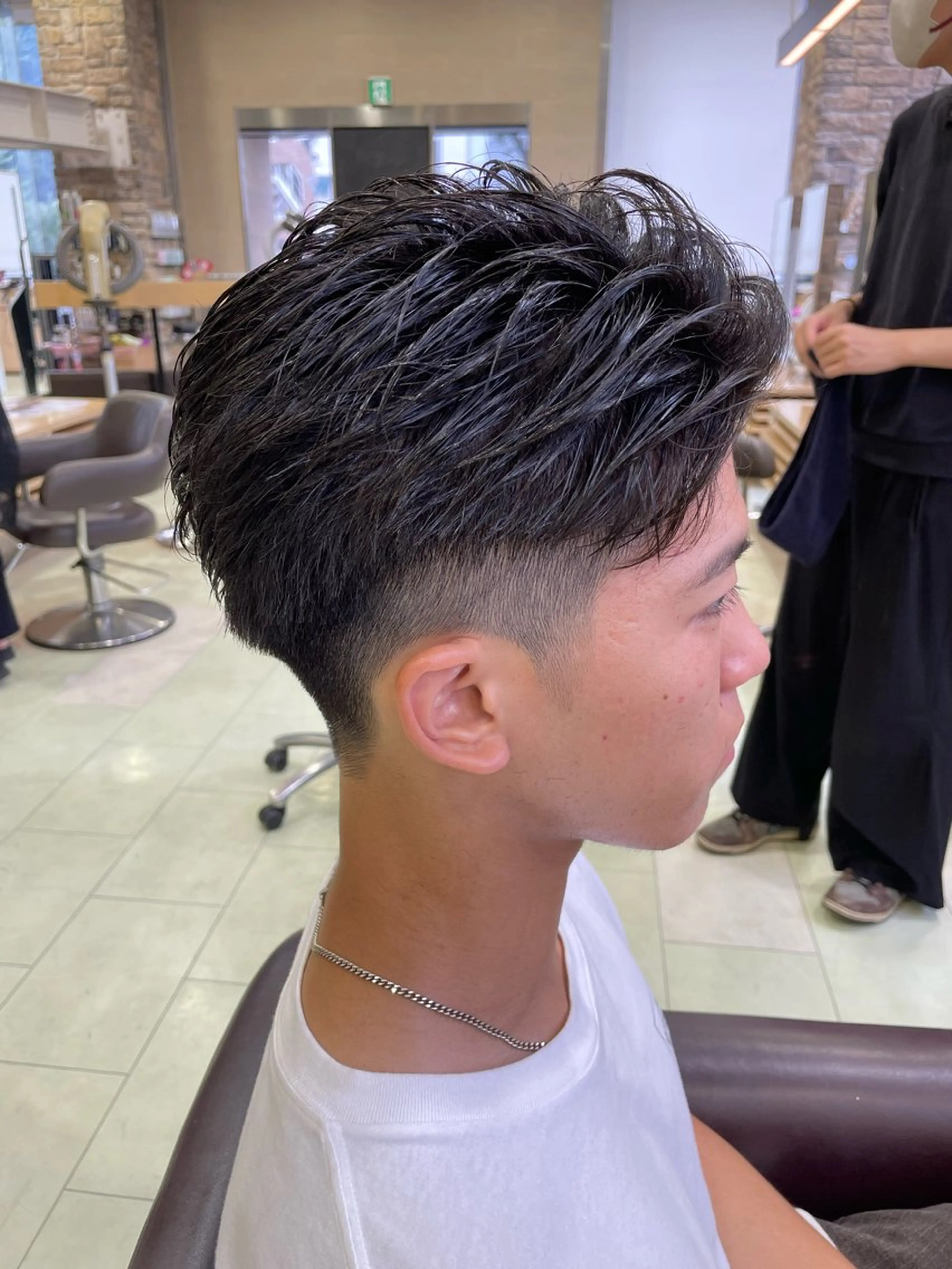 メンズ 韓国レイヤー/センタ ーパート/坂本翔のヘアスタイル