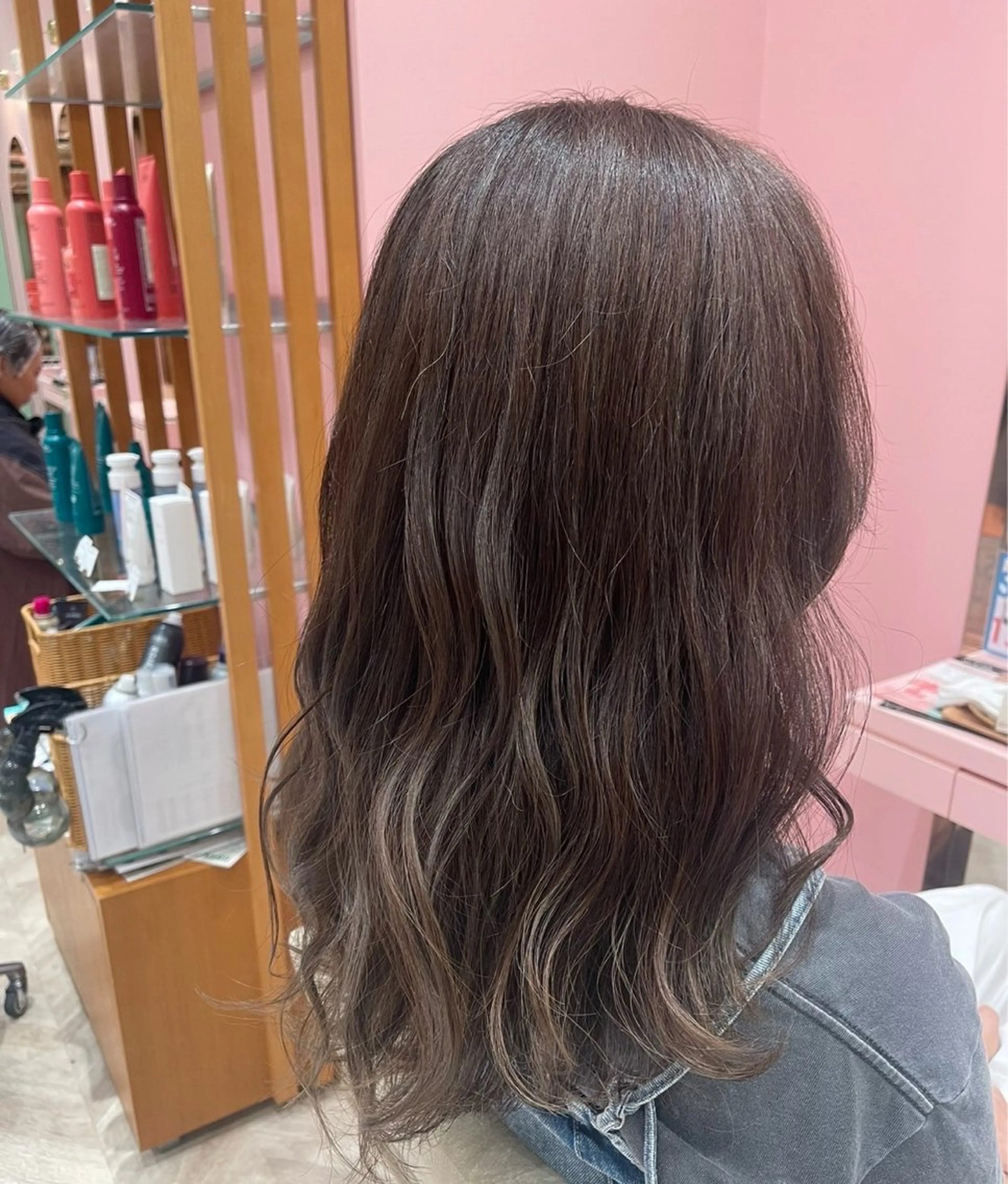 セミロング カラー 中西 樹人のヘアスタイル