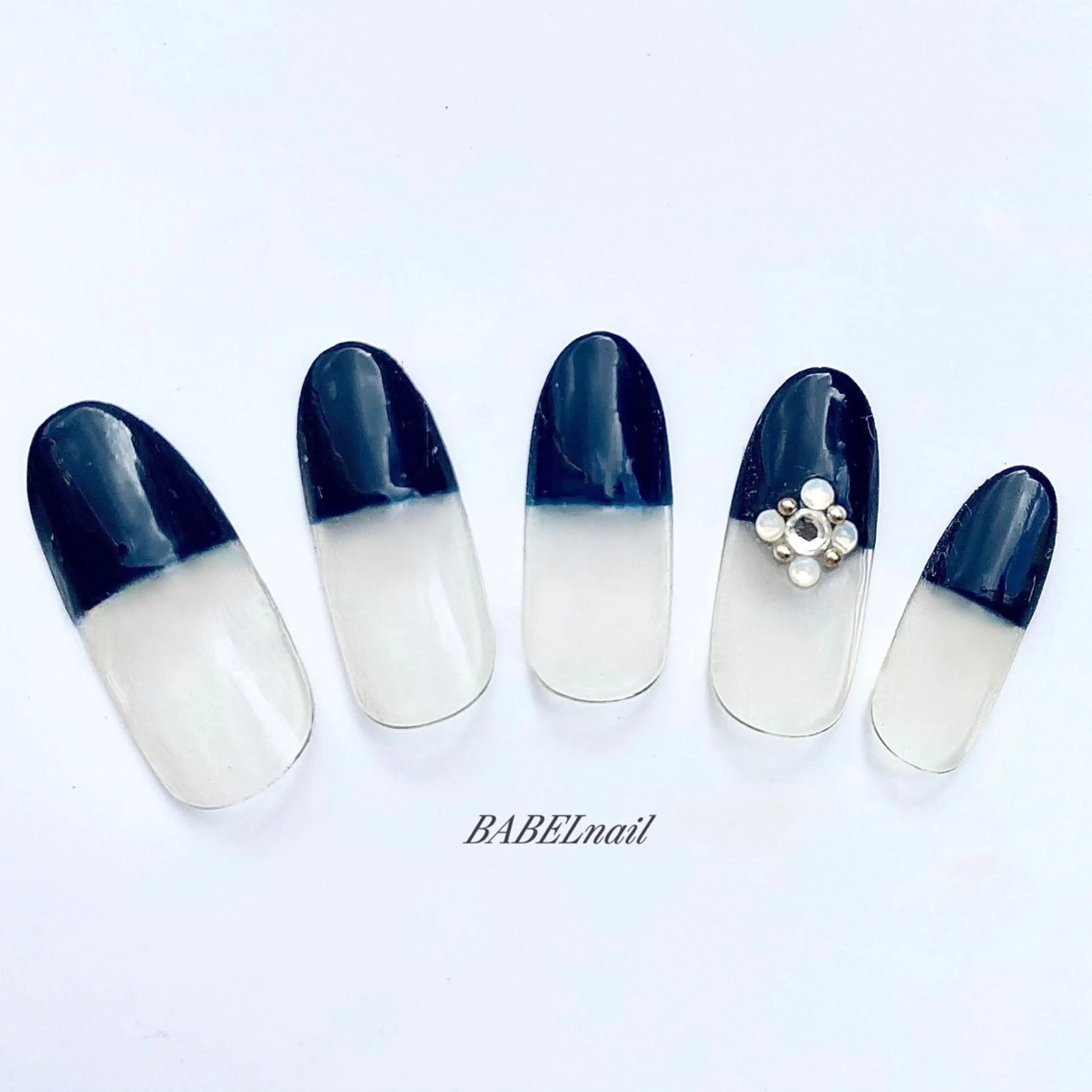 ネイル ハンドネイル BABELバベル所属・江戸川橋✨BABEL 【バベル】大人可愛いのネイルデザイン