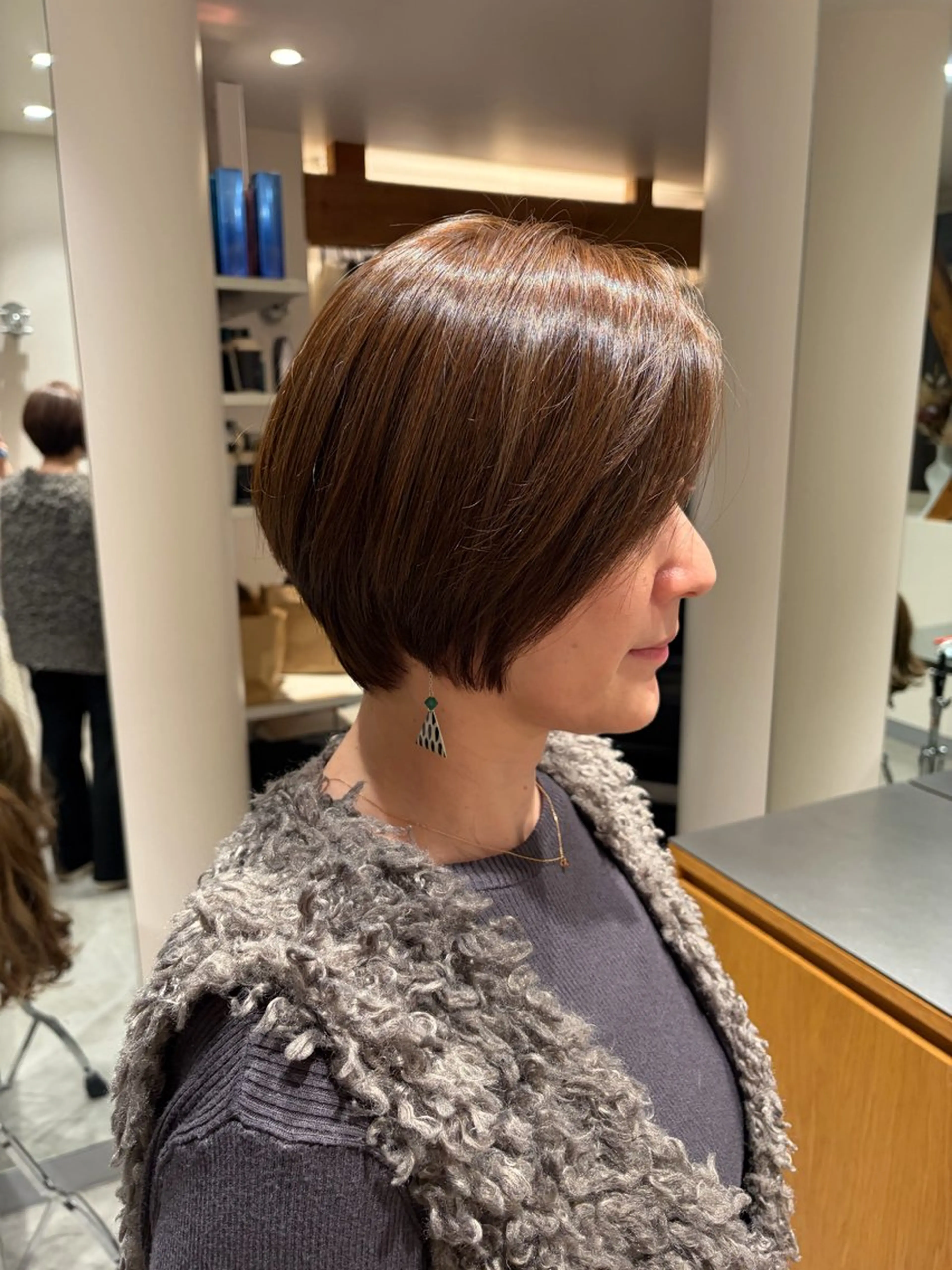 ショート ボブ しまうち まいのヘアスタイル