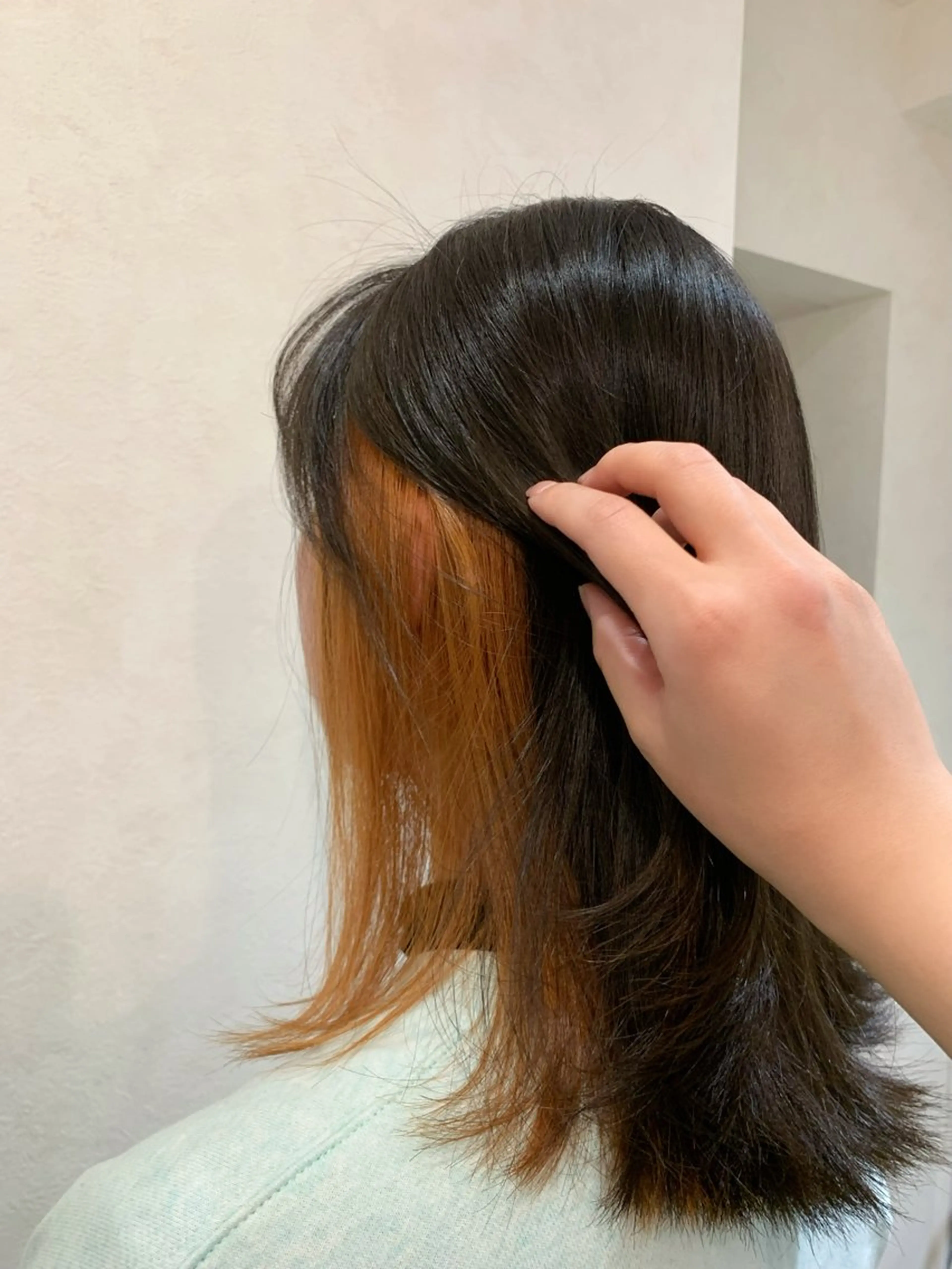 ミディアム カラー 山川 里帆のヘアスタイル