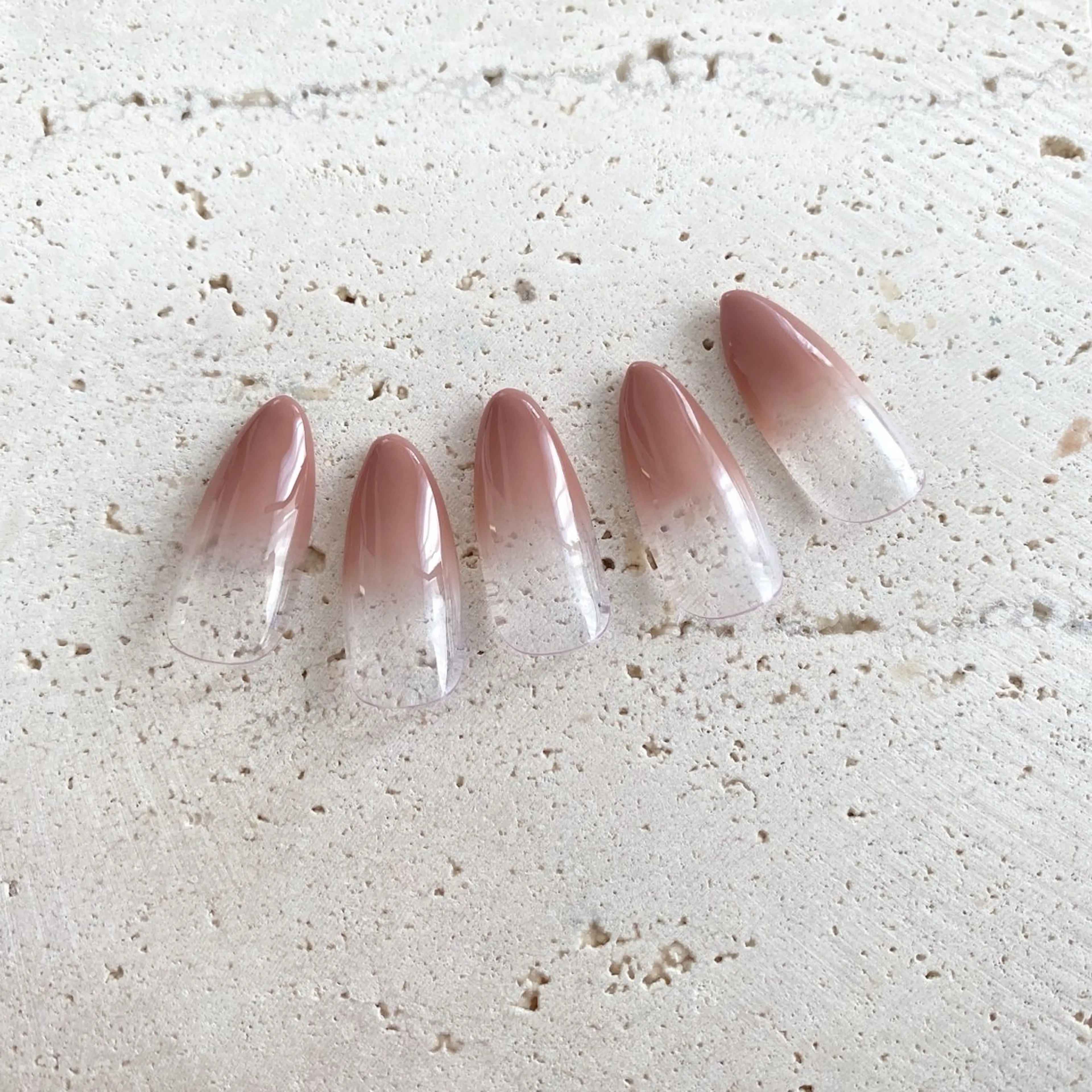 ネイル グラデーション 愛川町 あんすりうむのネイルデザイン