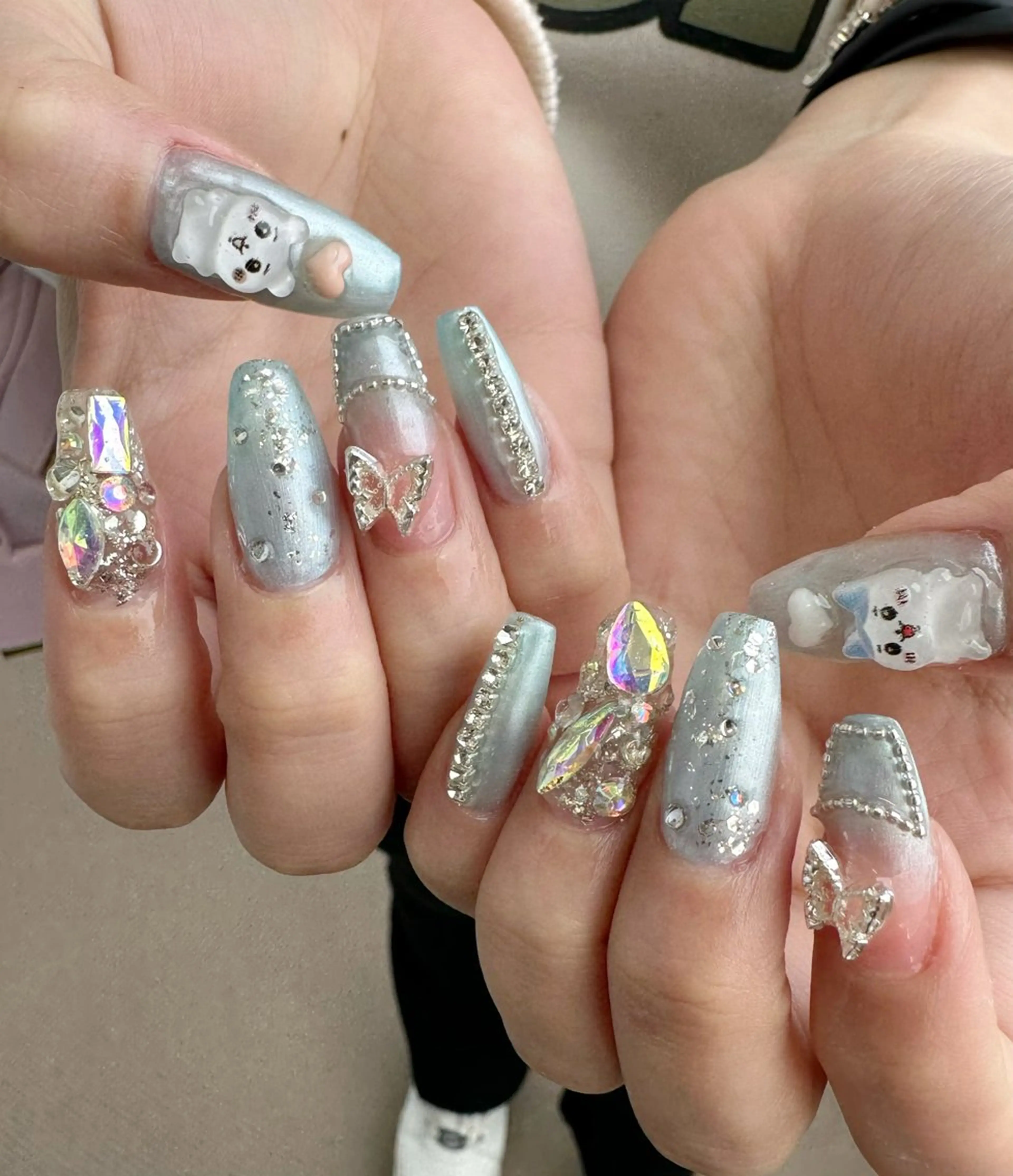 ネイル 新山 聖のネイルデザイン