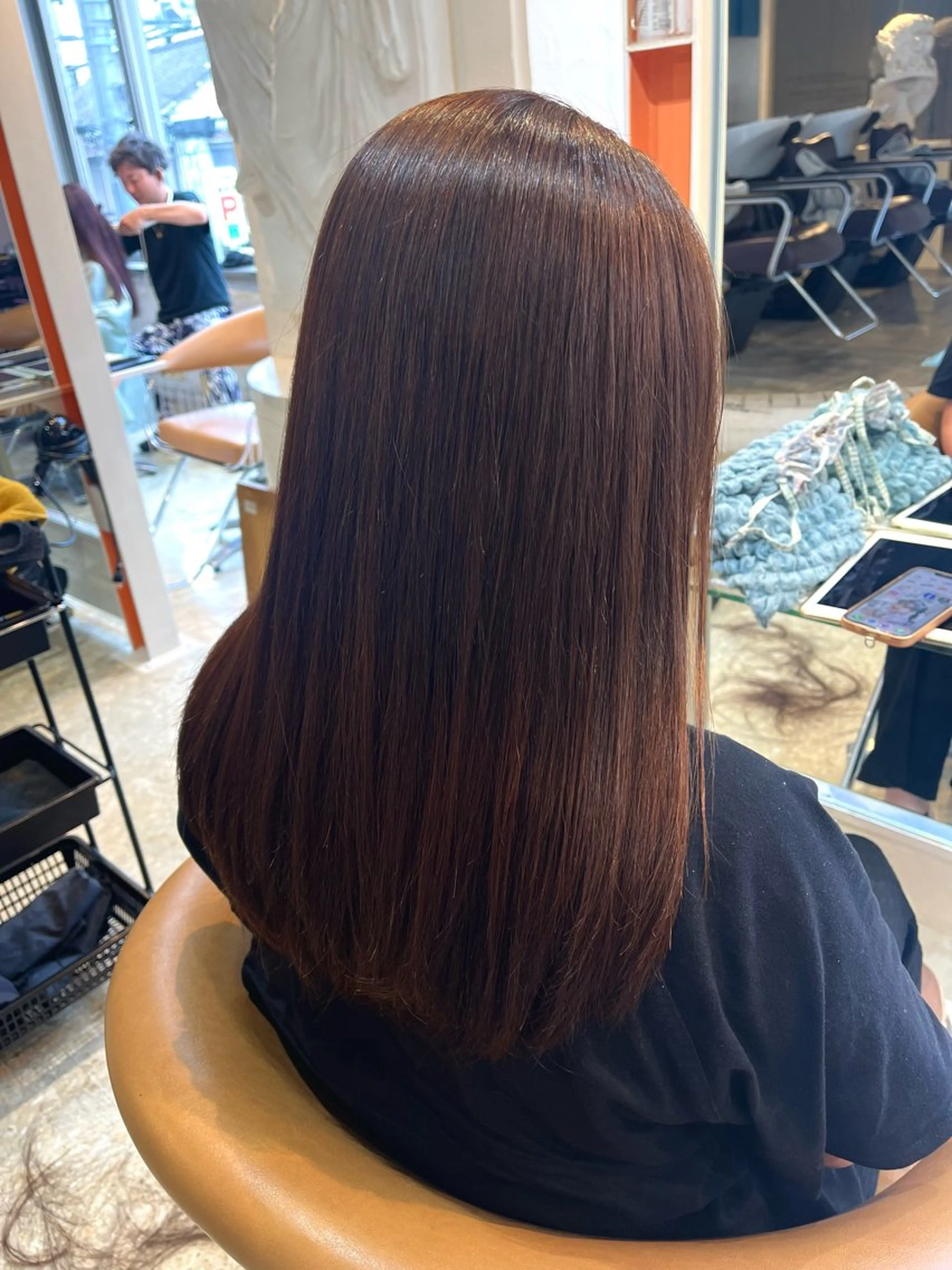 セミロング カラー カット 縮毛矯正 うしだ かおるのヘアスタイル