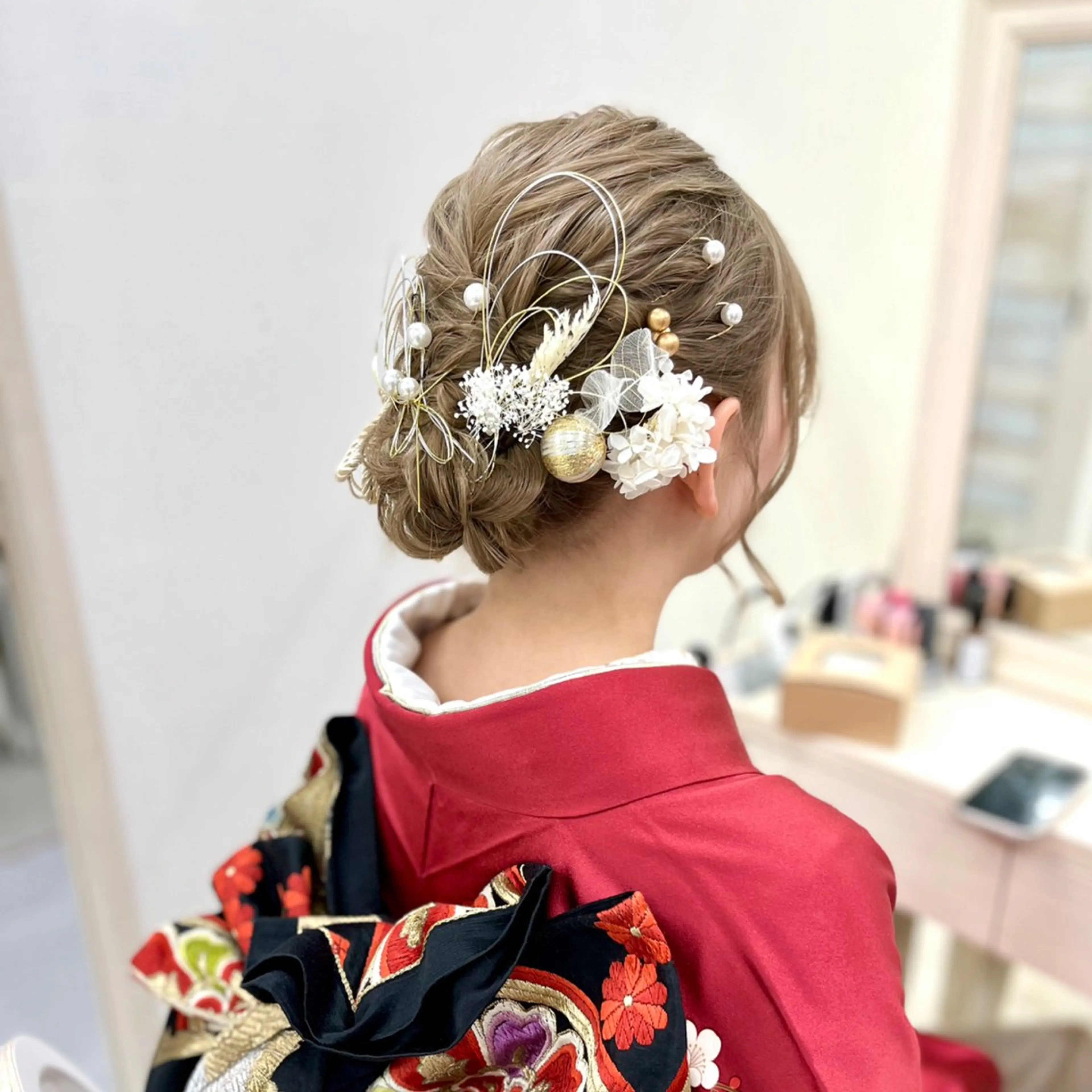 《成人式・結婚式》👘振袖着付+ヘアセット(ヘアアレンジ)👘¥18000※詳細要確認下さい。着付けのみ別クーポンの写真