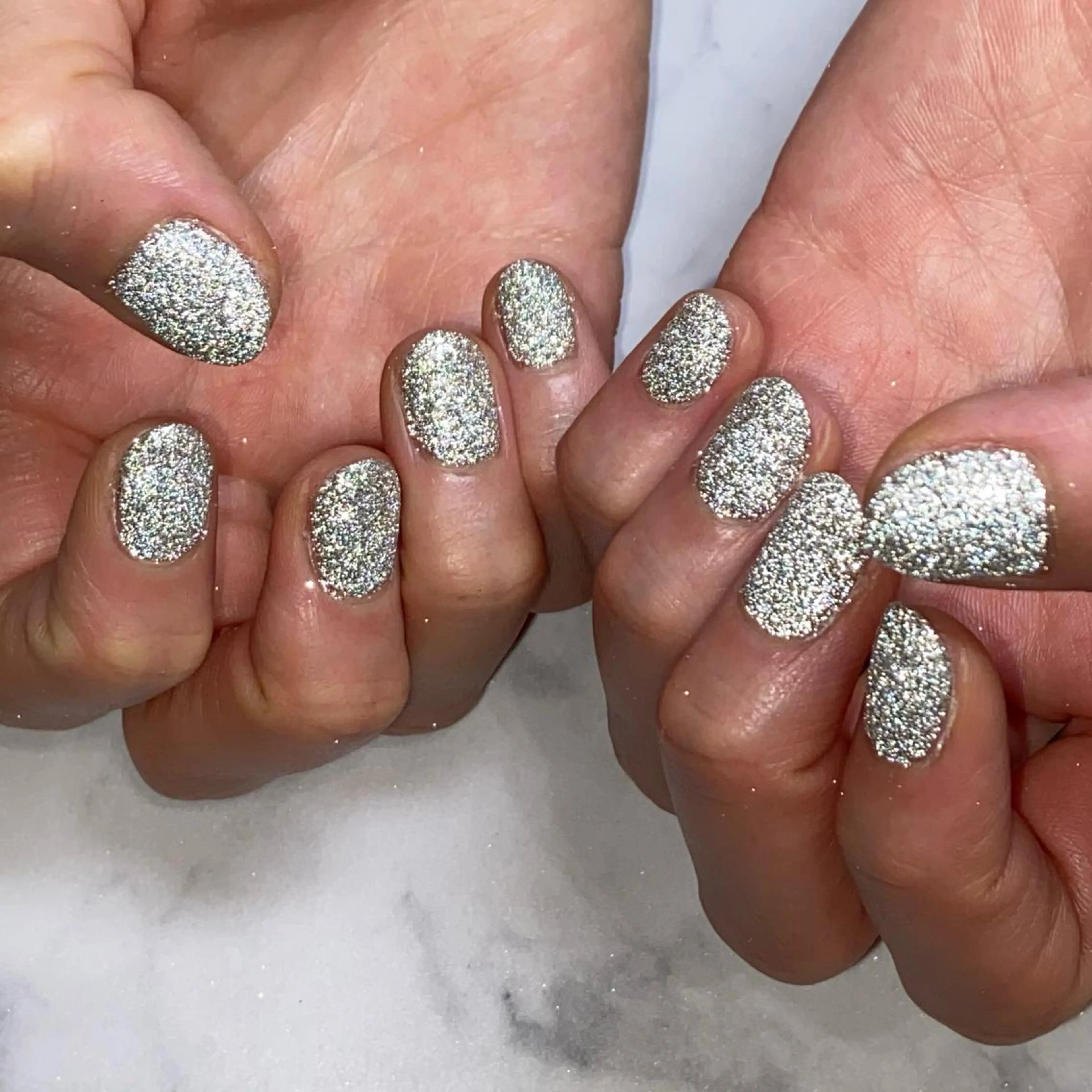 ネイル フラッシュネイル YUN 💅のネイルデザイン