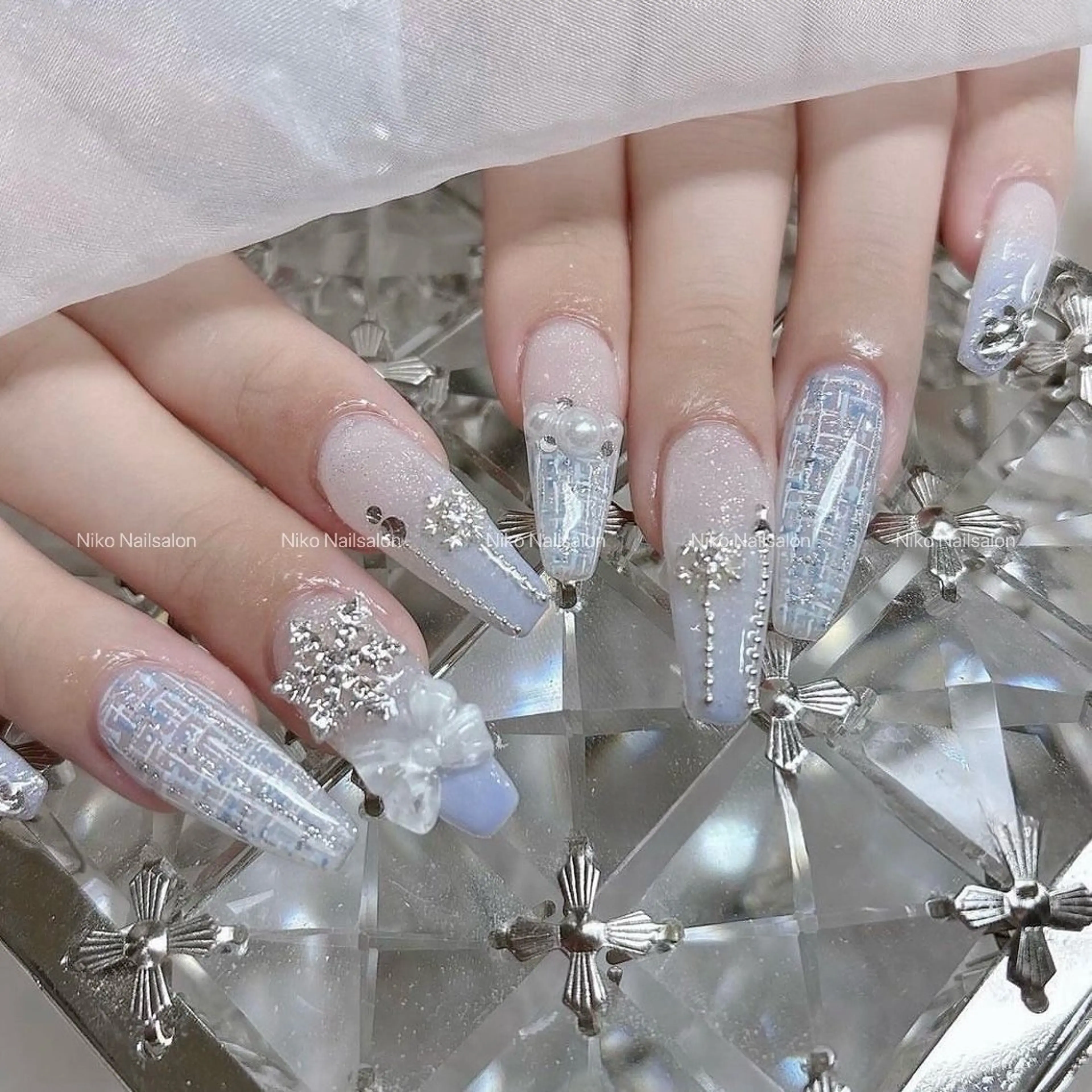 ネイル チークネイル 長さ出し フットネイル フレンチネイル ジェルネイル ハンドネイル Nikoネイルサロン 高田馬場店のネイルデザイン