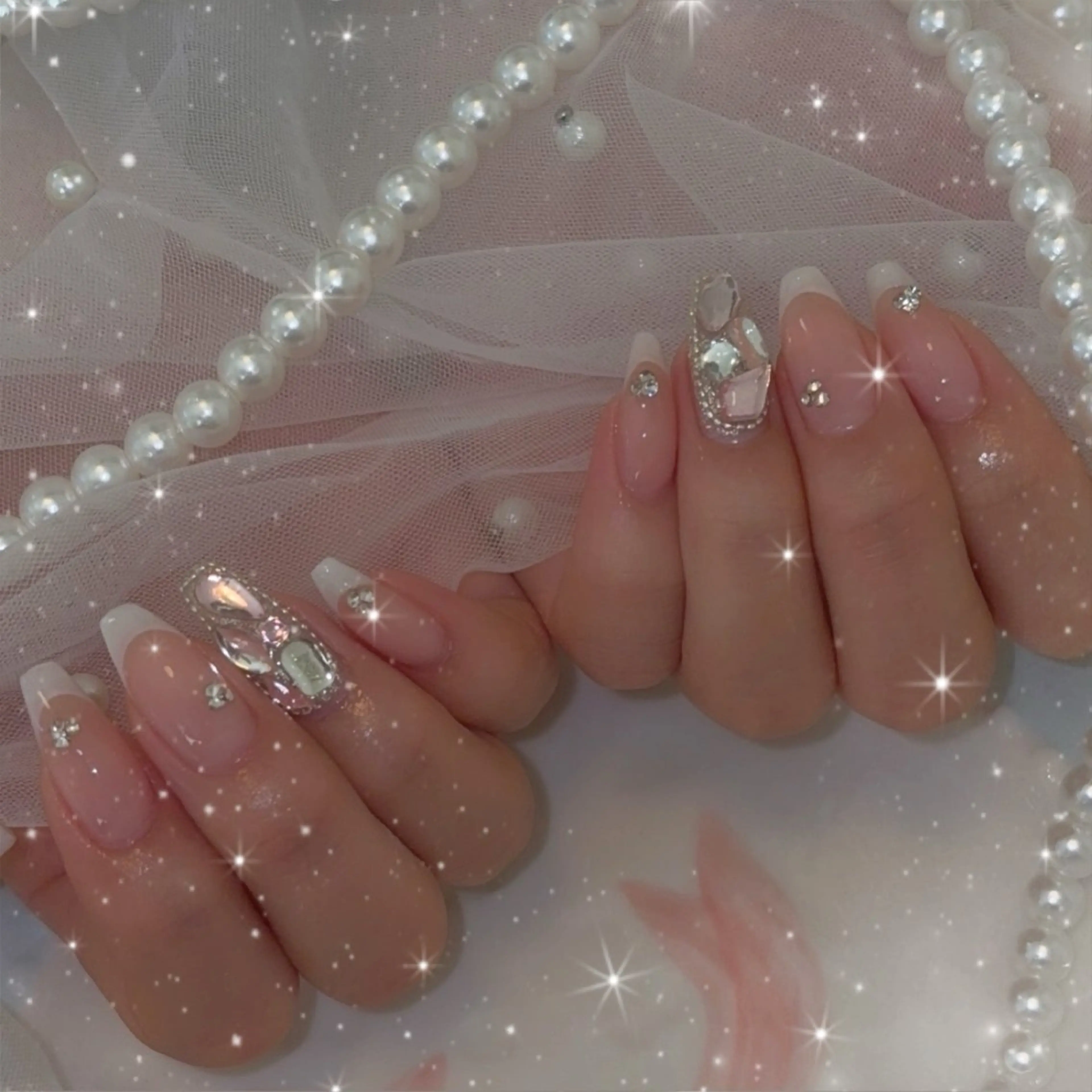 ネイル LUANA所属・LUANA ジュリのネイルデザイン