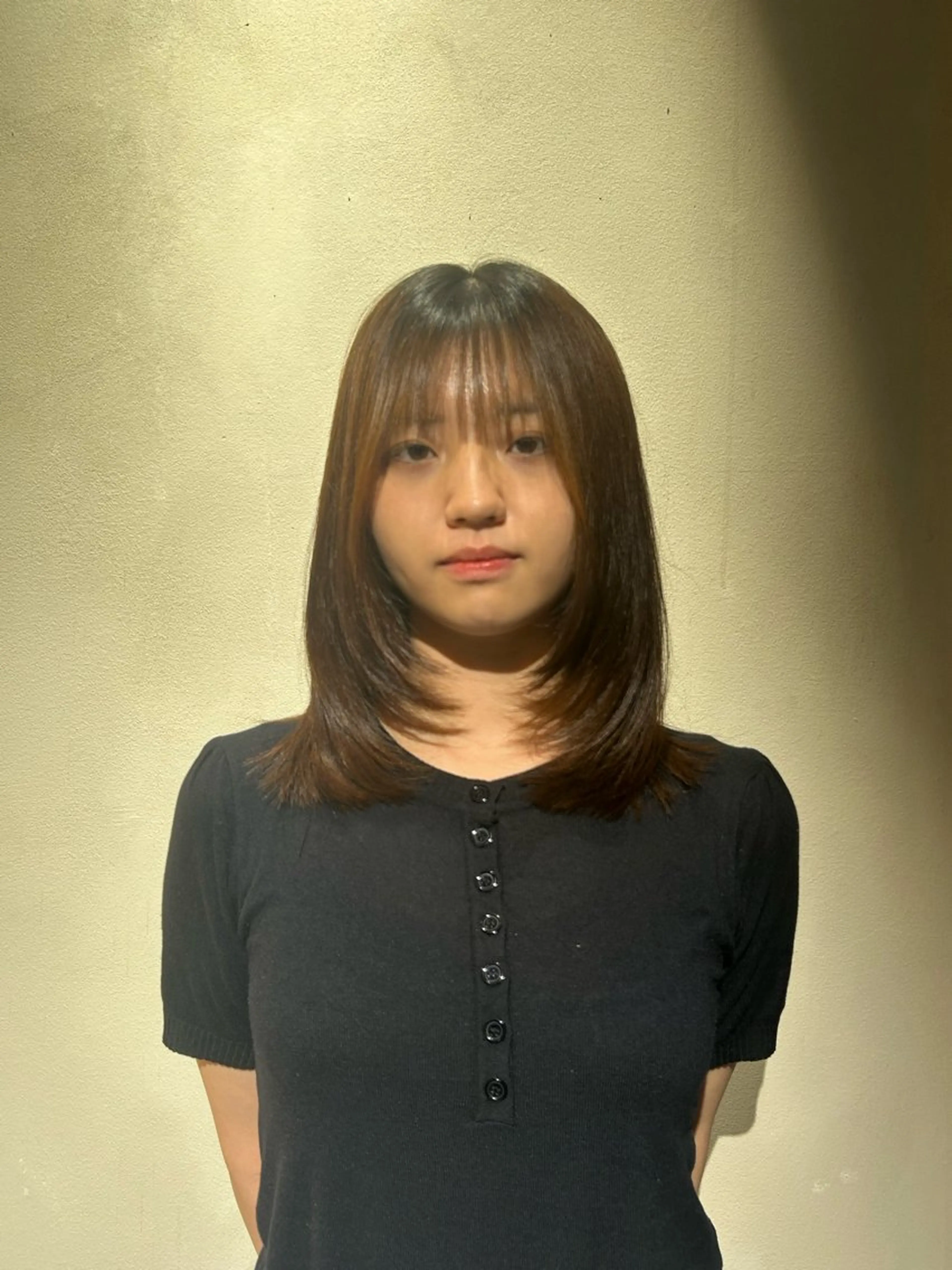 ミディアム カット 鈴木 心々麦のヘアスタイル