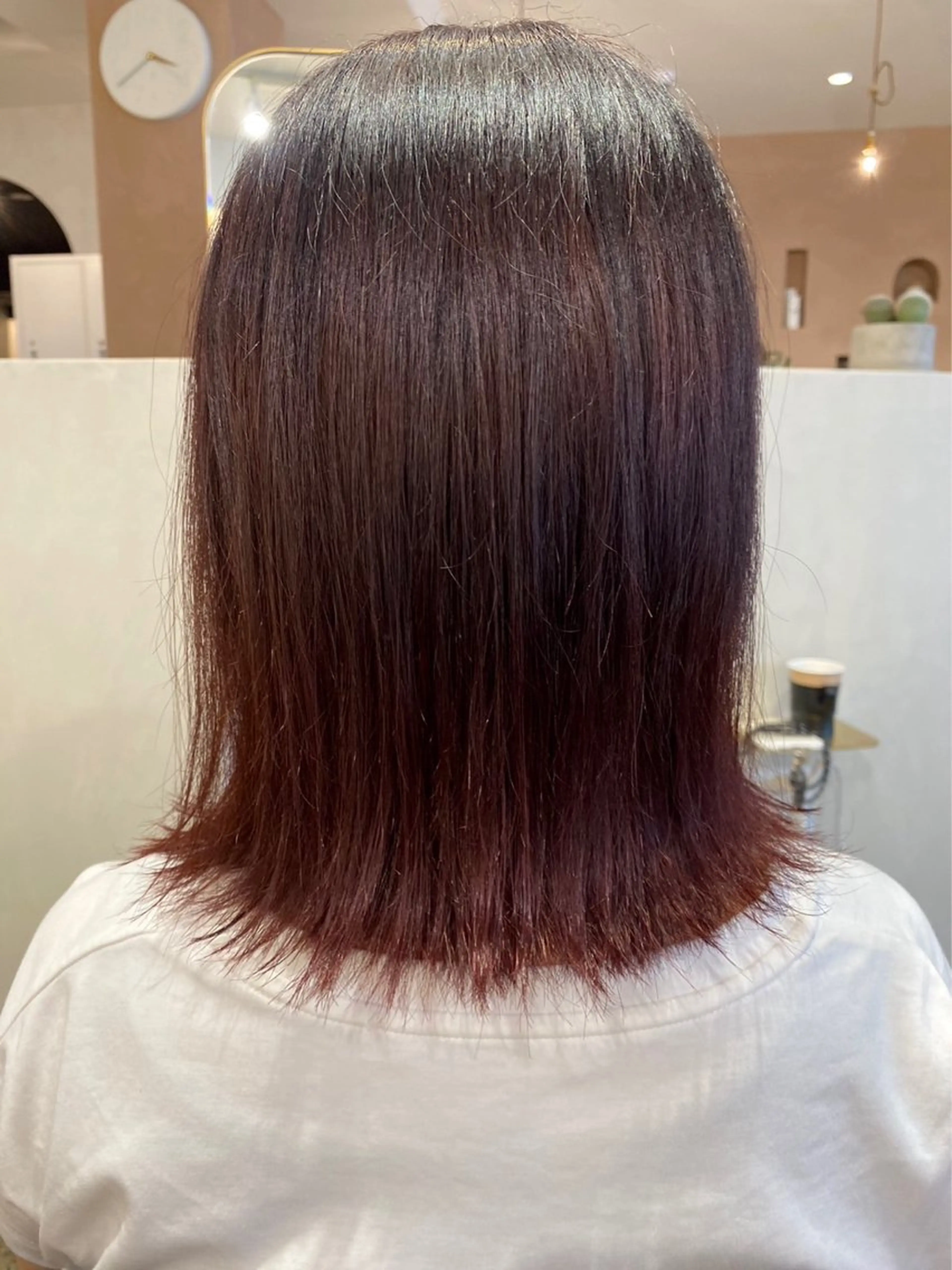 カラー ブリーチ ブラウンカラー レッドカラー カット ヘアカラー トリートメント モエカ -YUCCA-のヘアスタイル