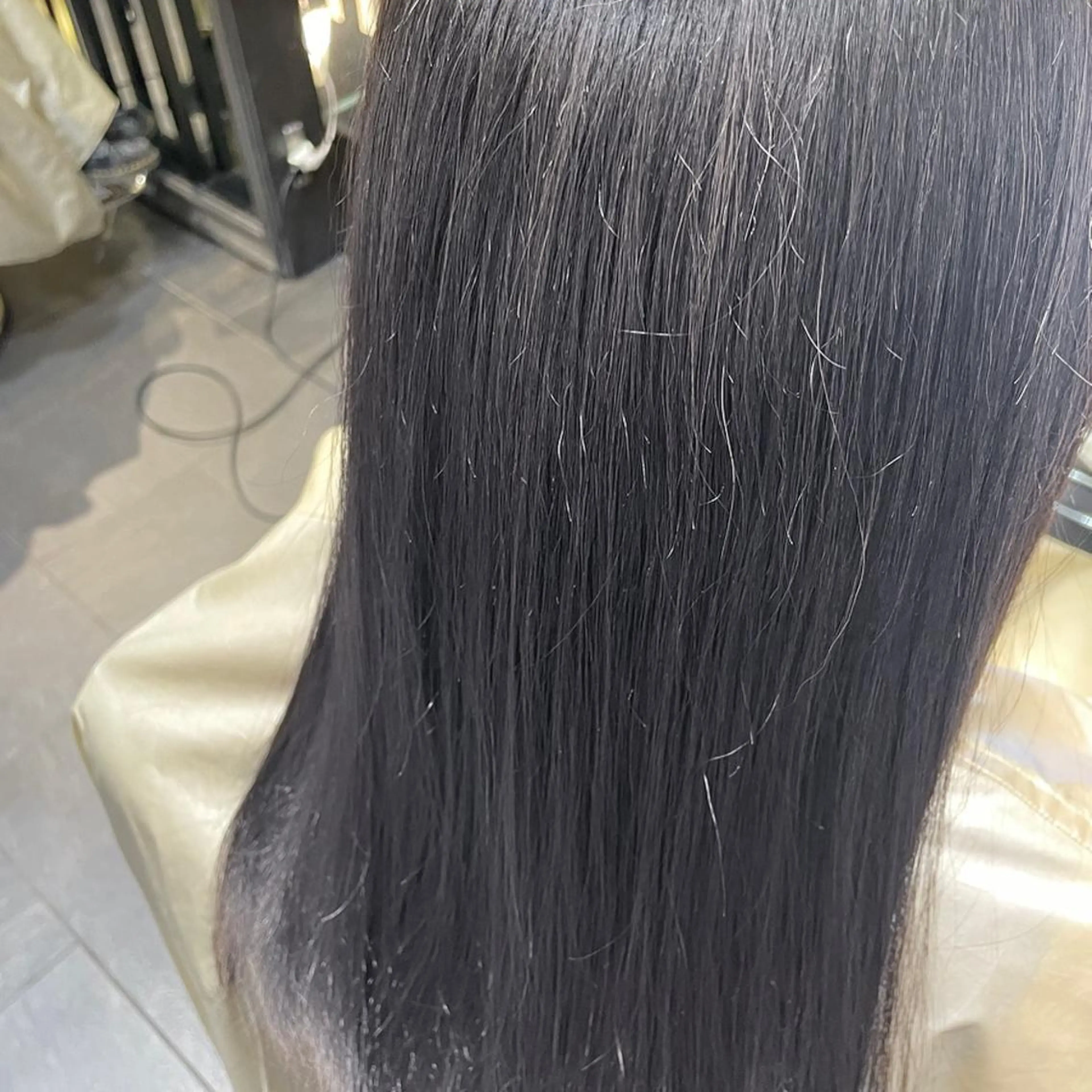 ミディアム ヘアカラー ブリーチ＆縮毛矯正 🧸tomoki🧸のヘアスタイル