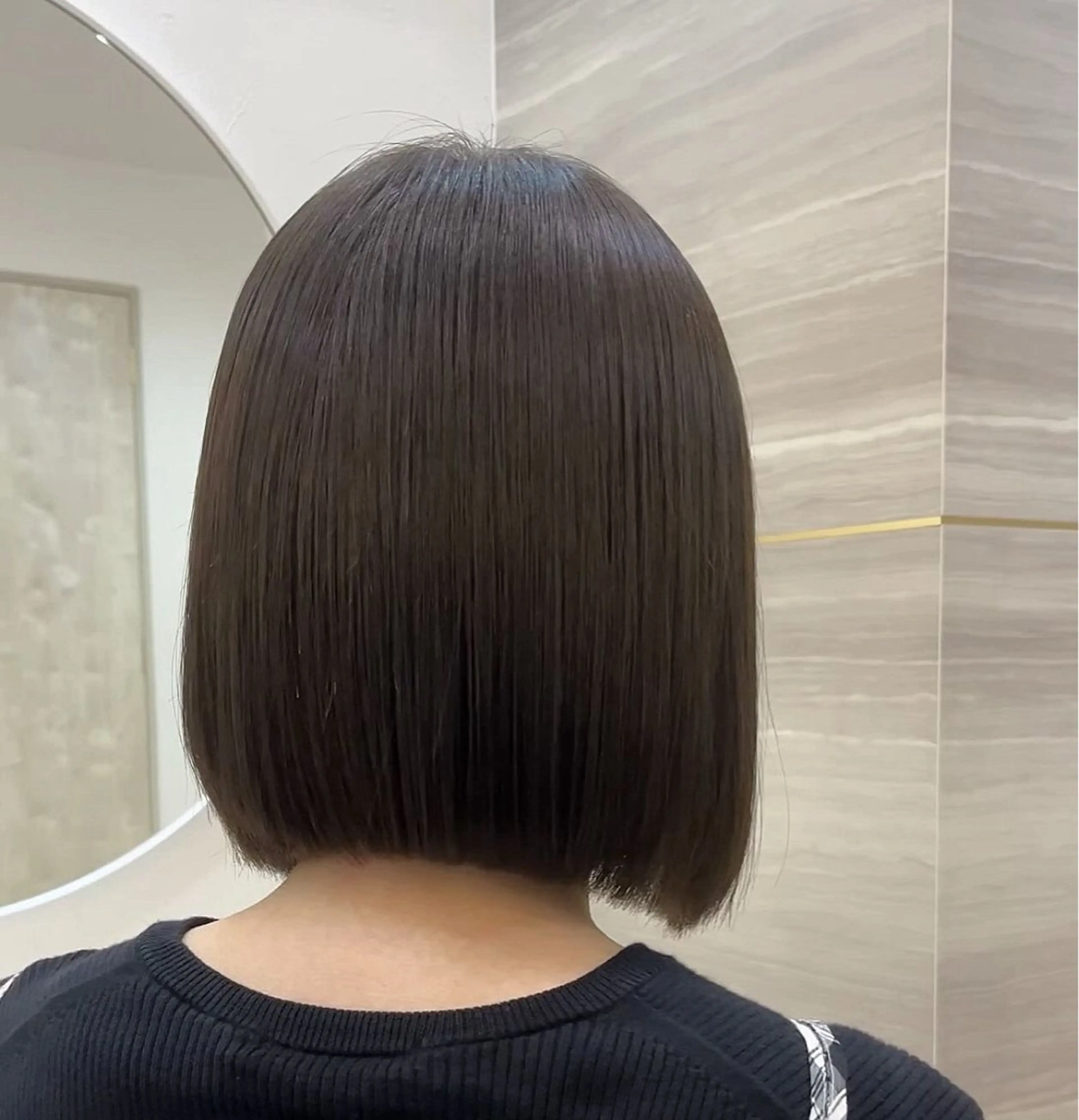 ショート カラー ベージュカラー オリーブベージュ 🦋Yui🦋透明感 /艶カラー/髪質改善のヘアスタイル