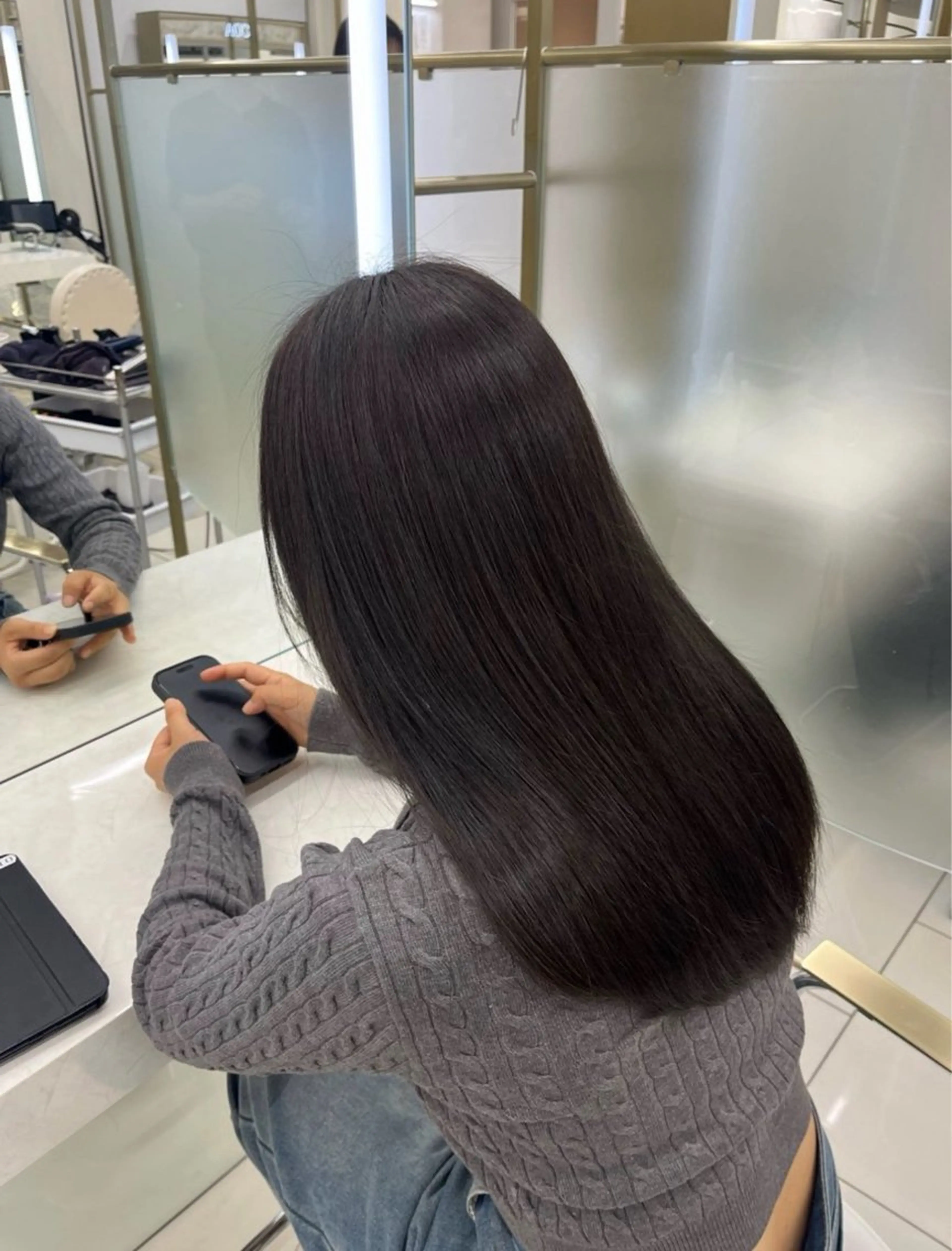 セミロング ヘアカラー トリートメント オオタユウト🫧 圧倒的ツヤ髪🫧のヘアスタイル