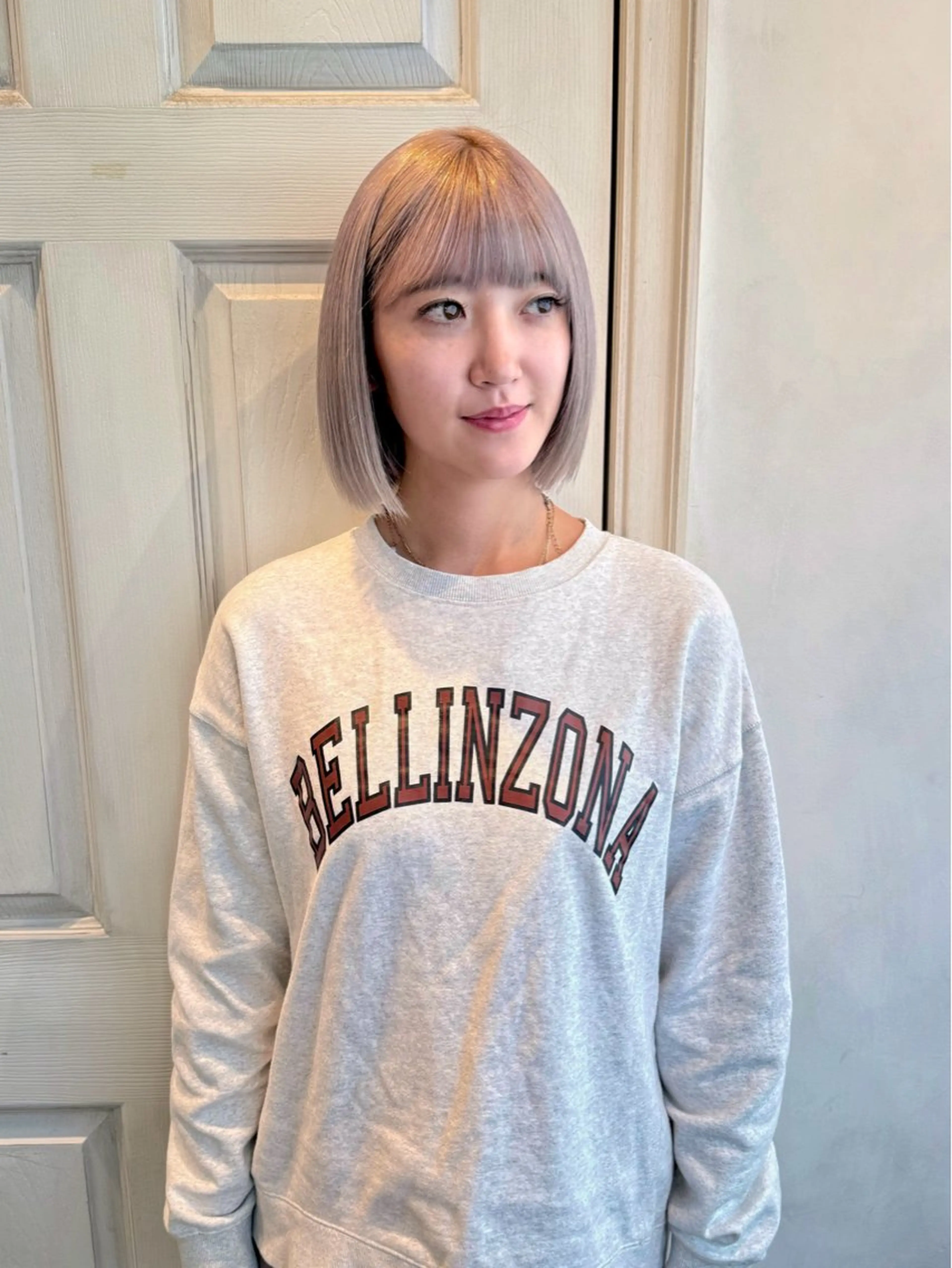 ミディアム カラー ベージュカラー ダブルカラー ミルクティーベージュ ヘアカラー トリートメント 千 田のヘアスタイル