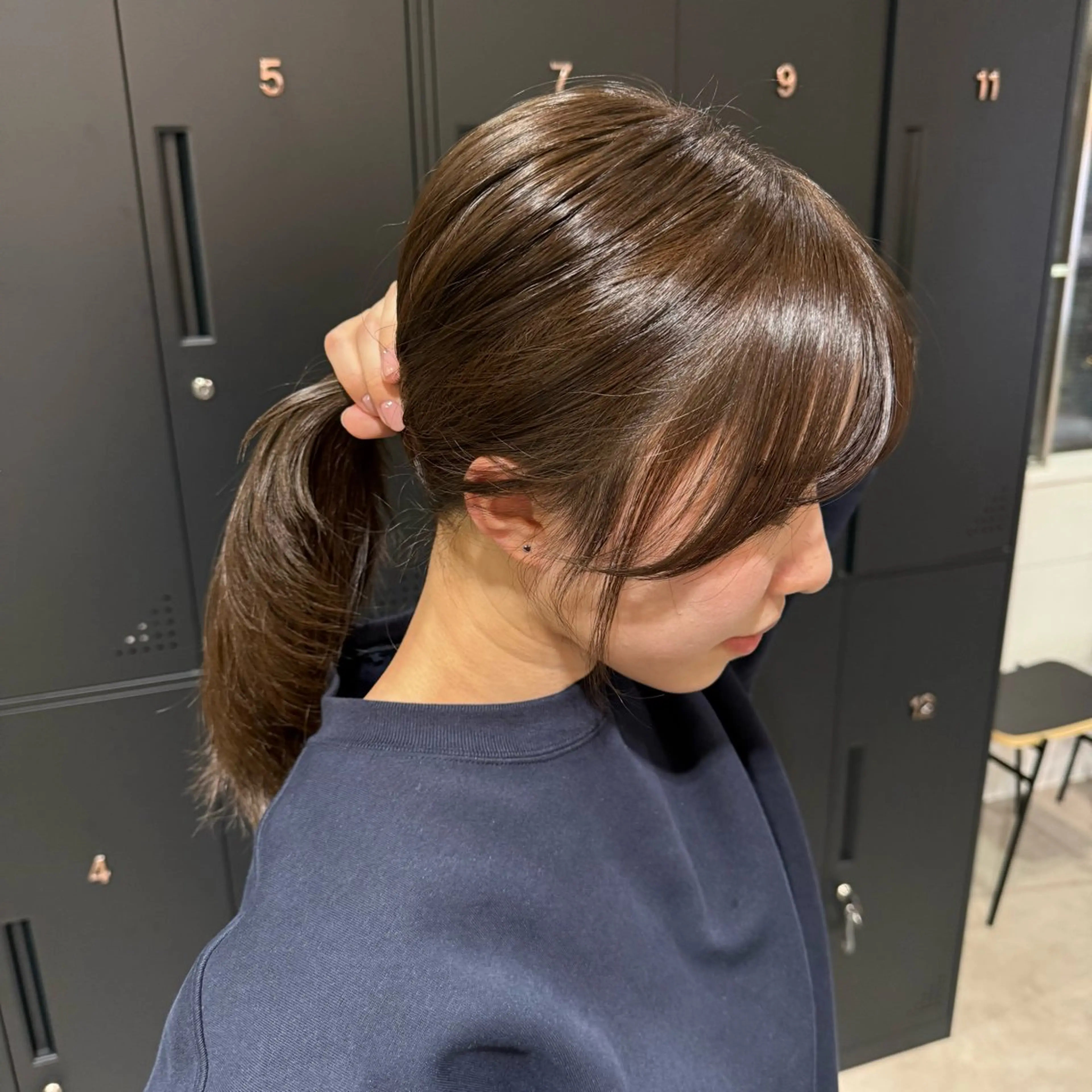 ミディアム カラー ベージュカラー オリーブベージュ 顔周りカット レイヤーカット サイドバング カット ヘアカラー 天瀬吏那メンズパーマ /透明感カラーのヘアスタイル