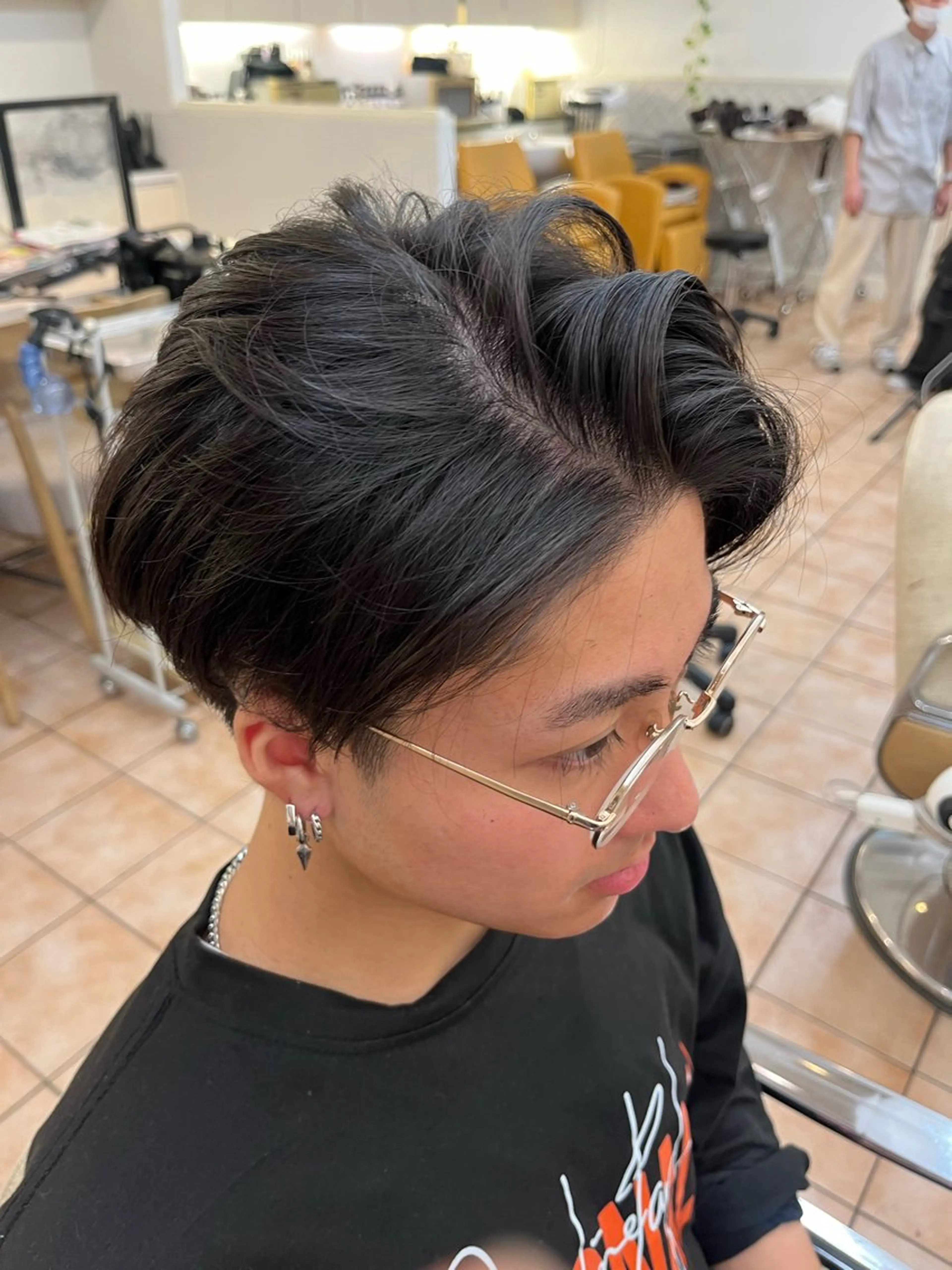 メンズ センターパート vis-a-vis　板橋店所属・たなか なおのヘアスタイル