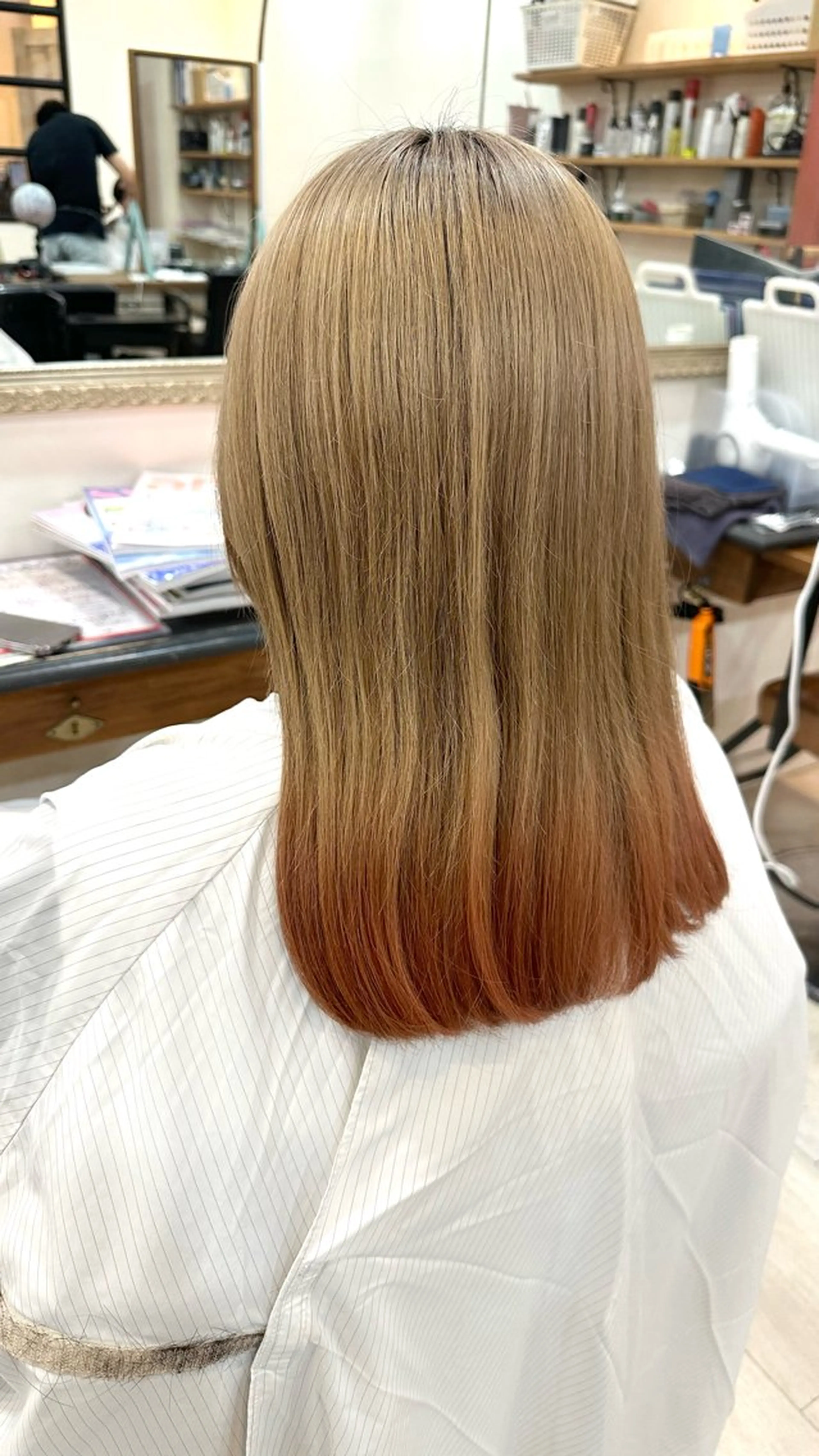 ミディアム カラー トリント蘇我所属・福島 ユウタのヘアスタイル