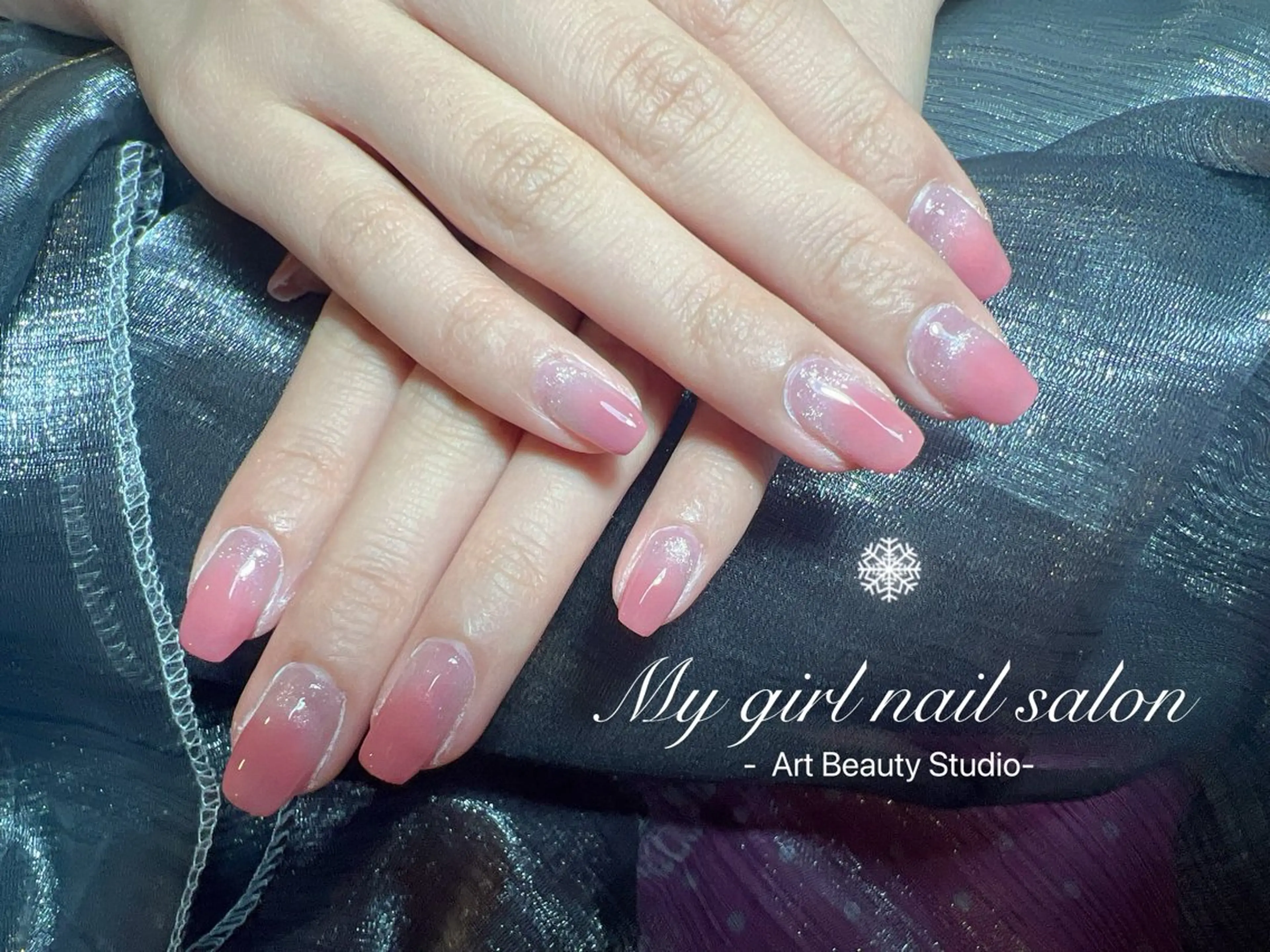 ネイル ガーリー グラデーション マグネットネイル My Girl nailsalonのネイルデザイン