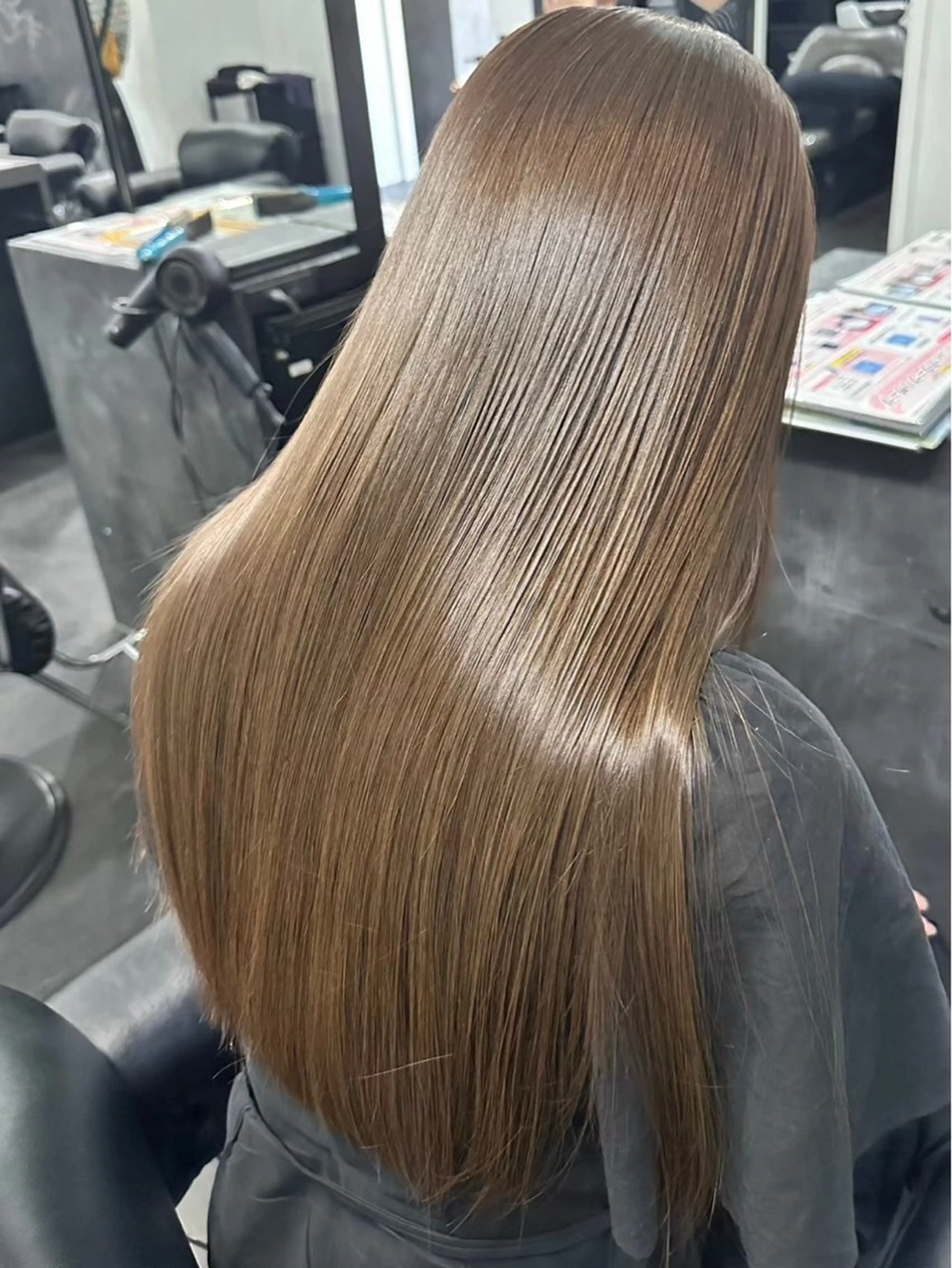 セミロング 髪質改善 トリートメント comeghead 琴音のヘアスタイル