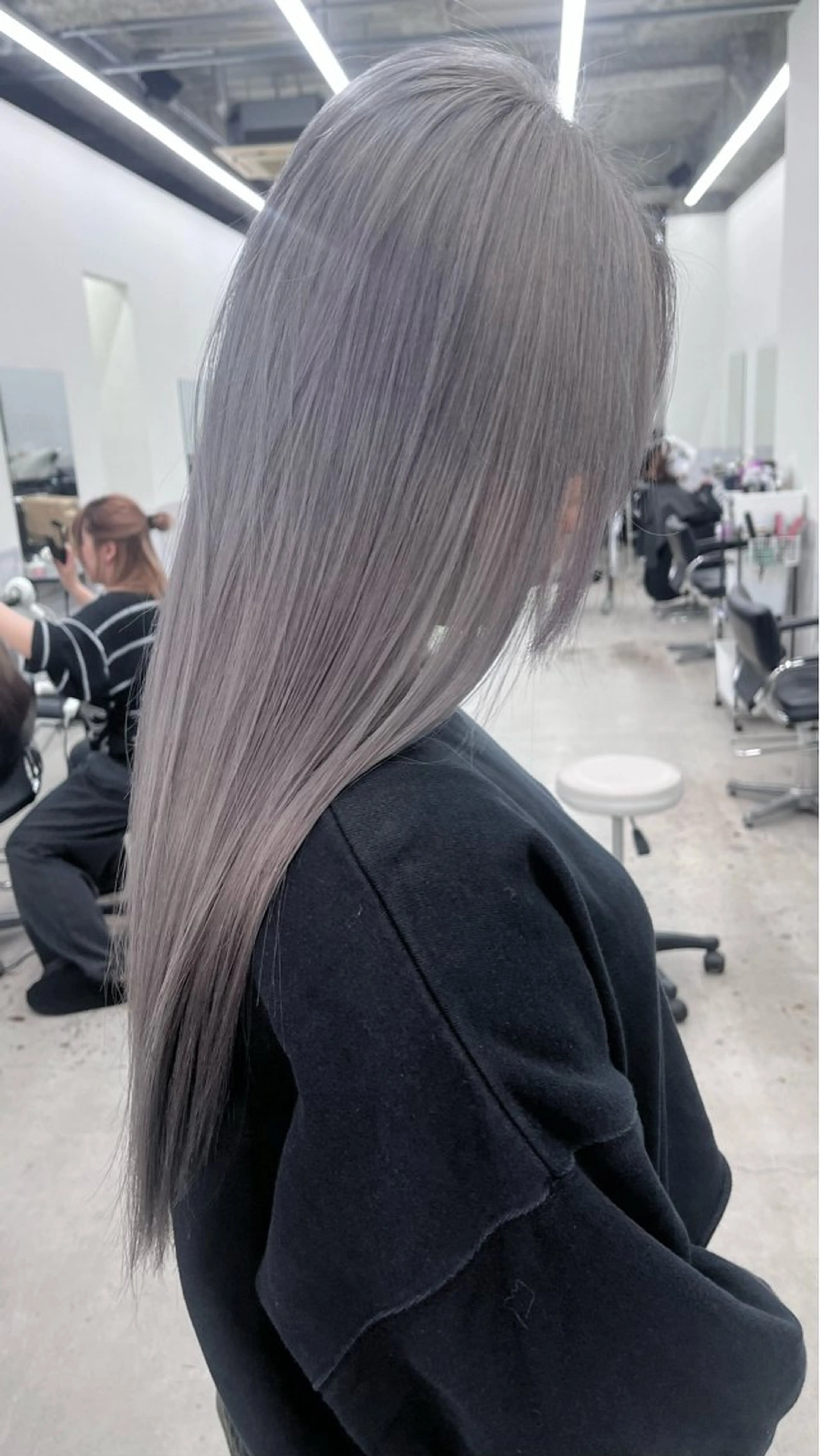 カラー ブリーチ ハイトーンカラー ヘアカラー 田中 莉香のヘアスタイル