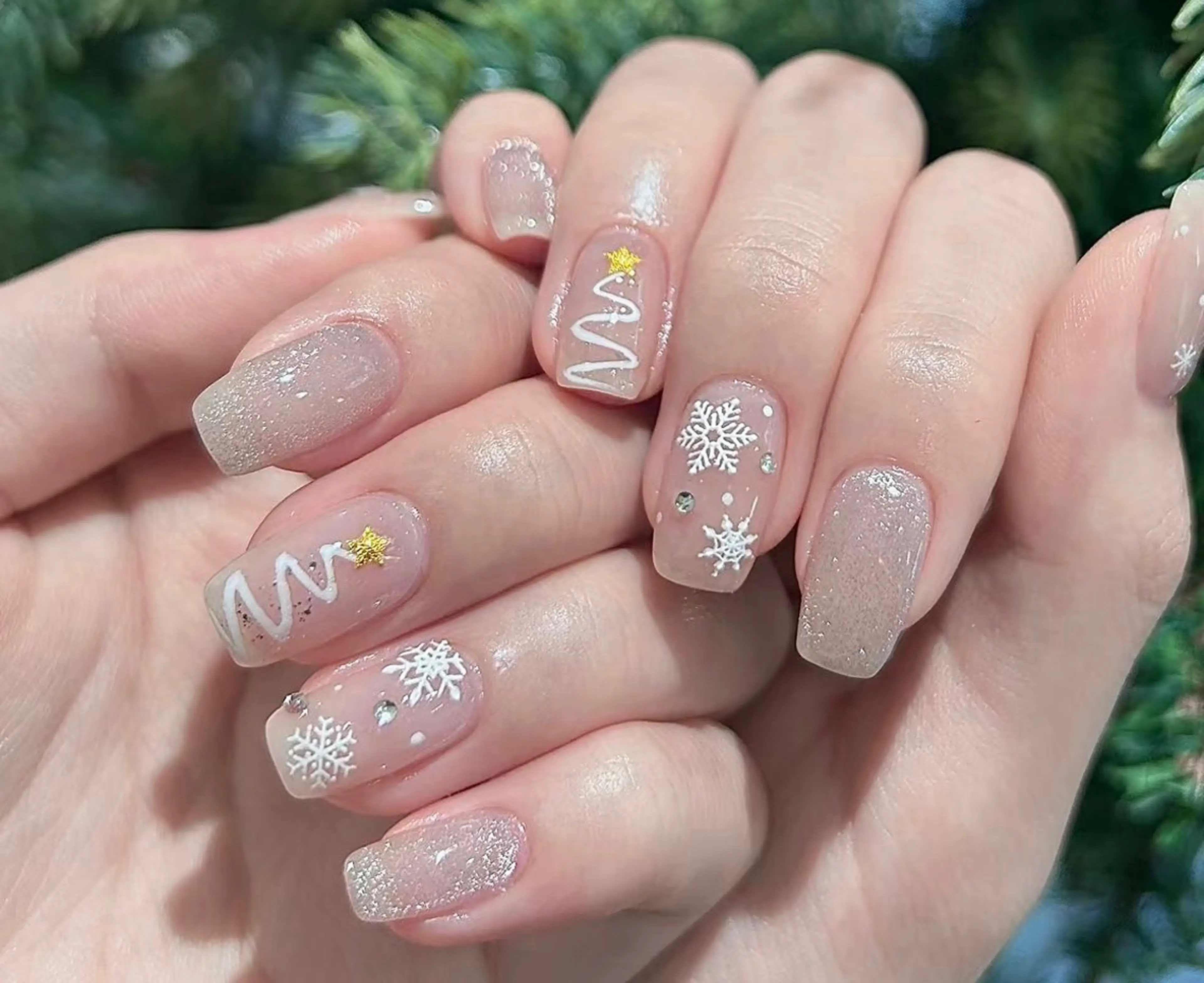 ネイル 持ち込み 冬ネイル クリスマス ハンドネイル Ru na🍳のネイルデザイン