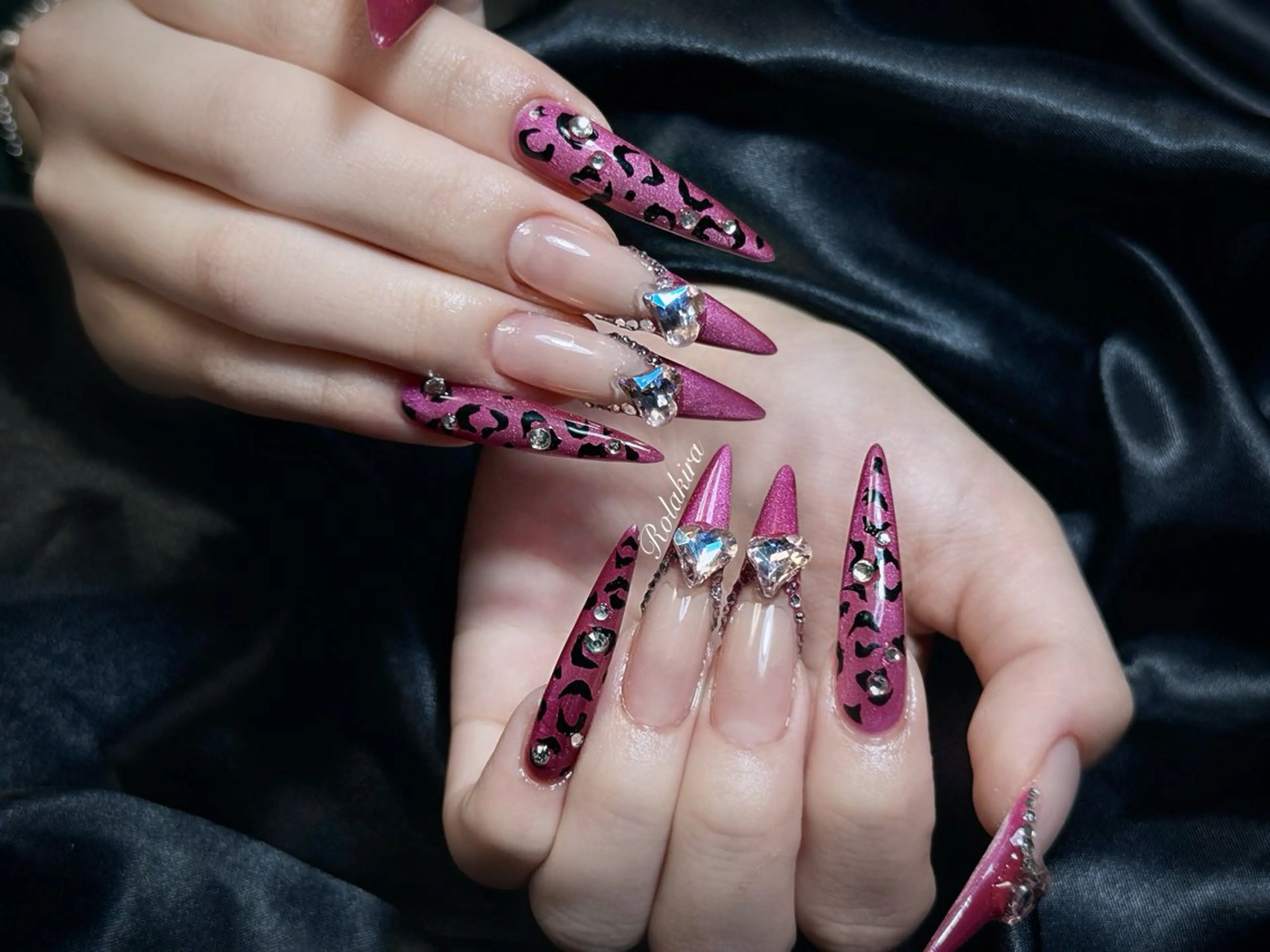 ロング 韓国風ヘア ハンドネイル Rola kira nail salon所属・Rola kira 麗のネイルデザイン