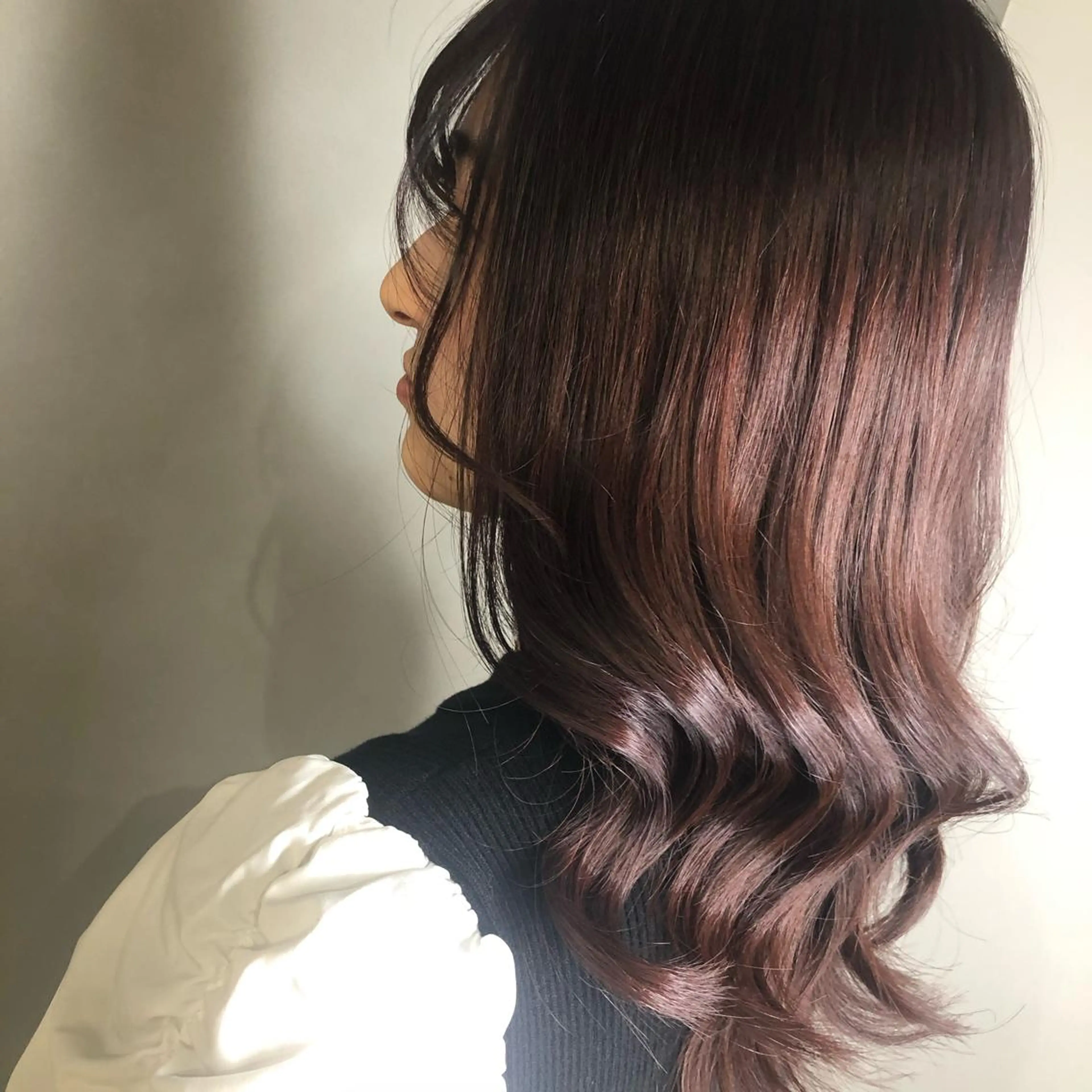 ミディアム カラー カット ヘアカラー hisano / ハイトーン・透明感のヘアスタイル