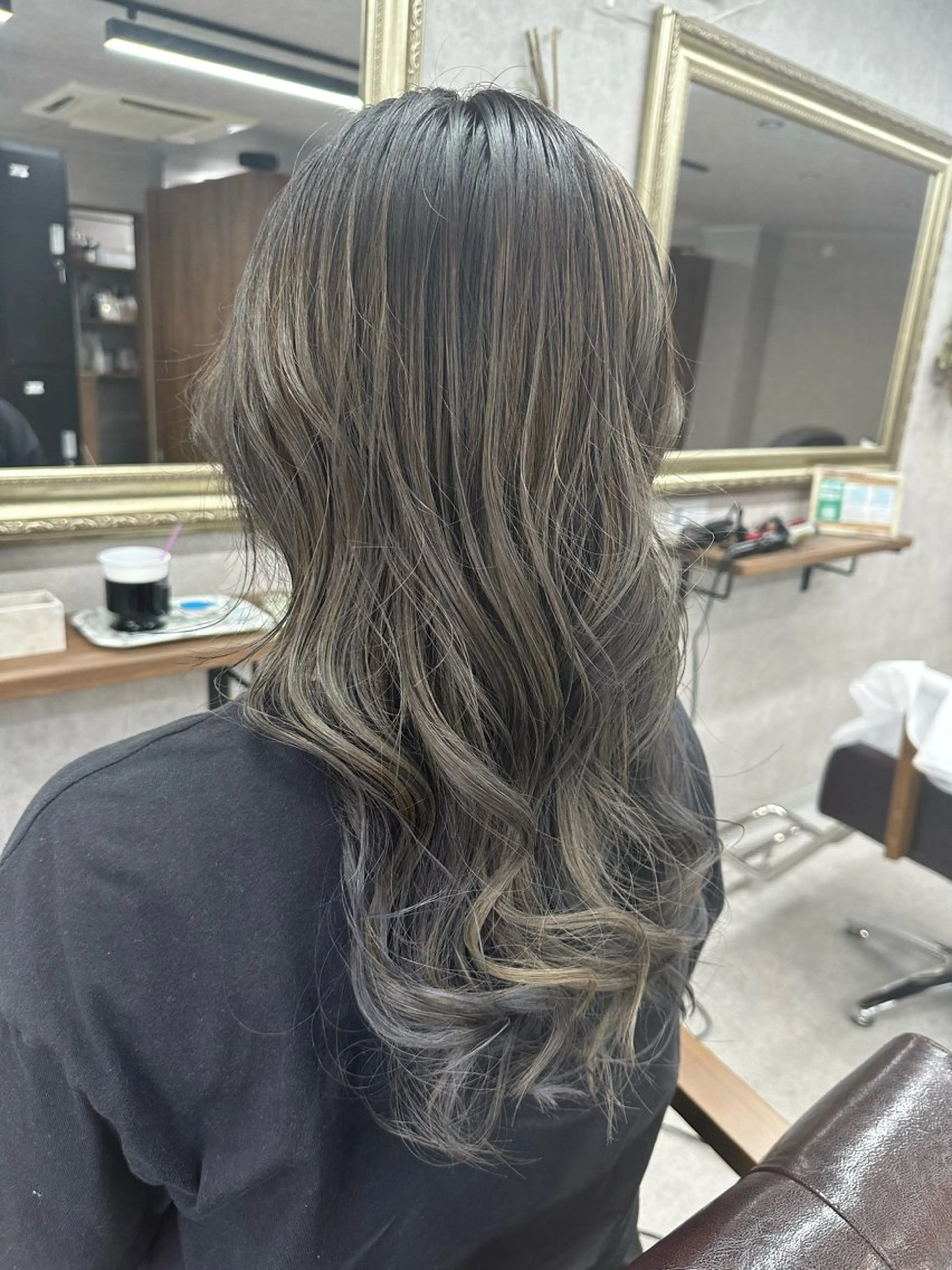ロング カット ヘアカラー トリートメント Lien 深井店のヘアスタイル