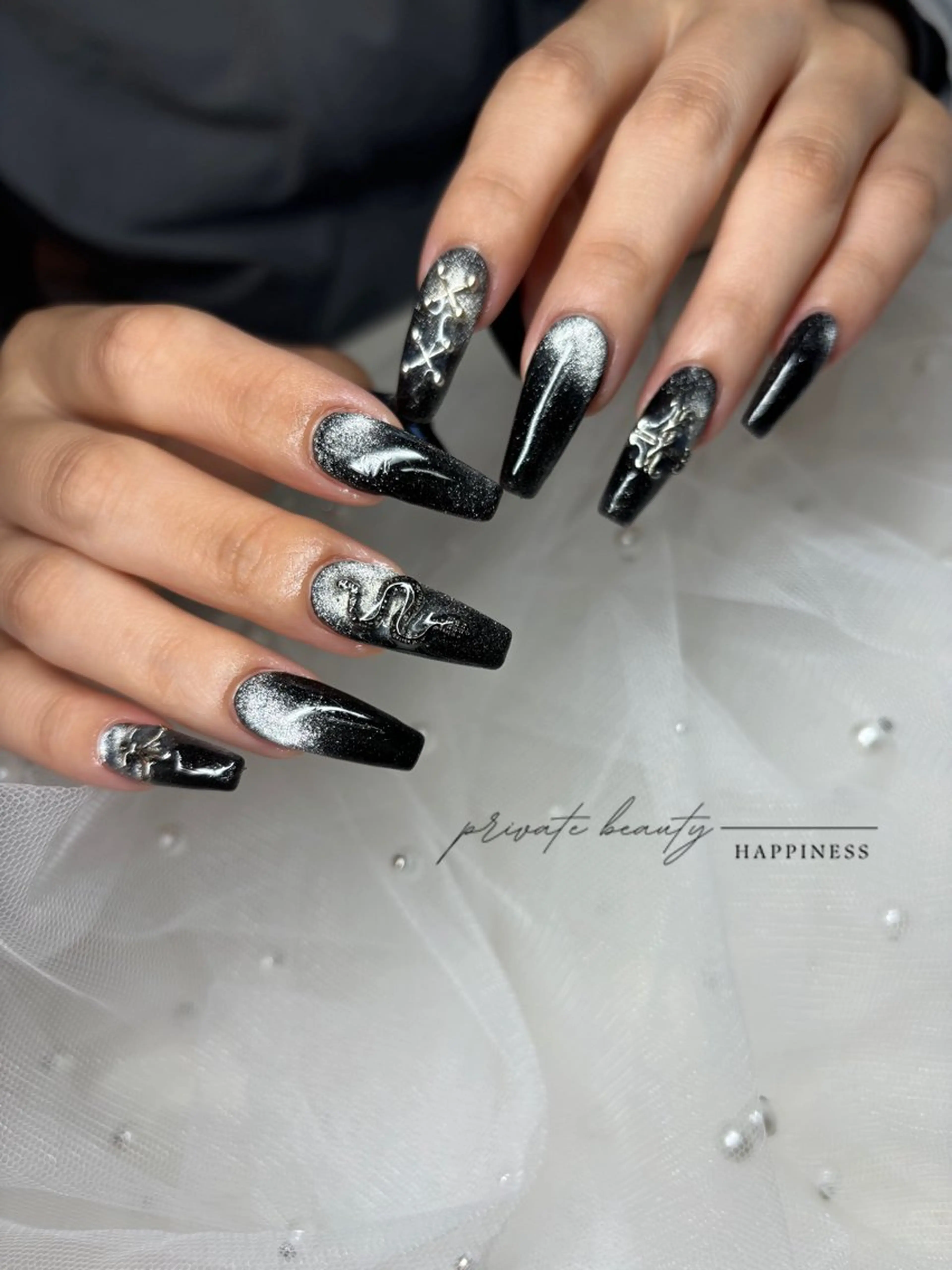 ネイル アートネイル ジェルネイル マグネットネイル スカルプネイル シンプルネイル ハンドネイル happiness nailのネイルデザイン