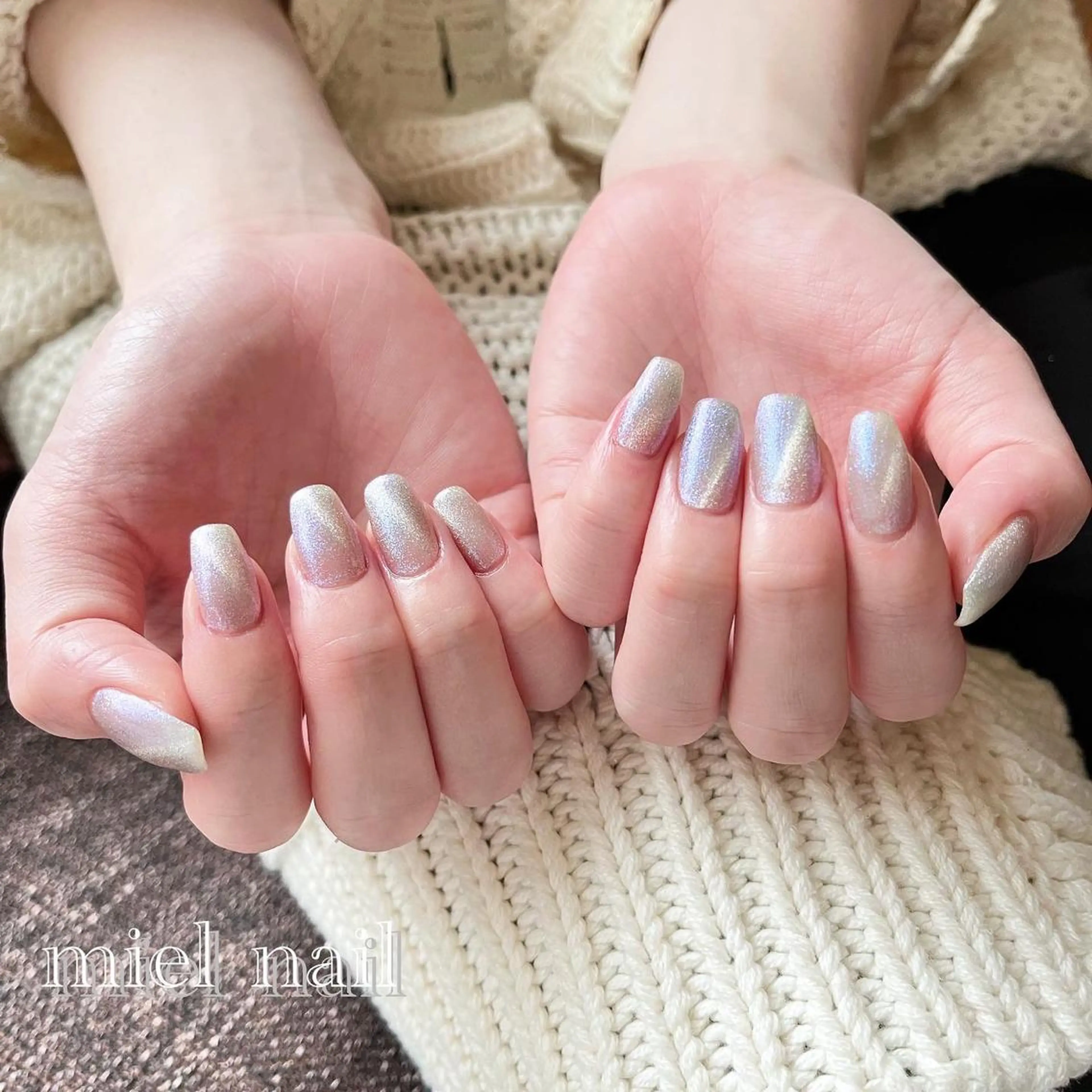 ネイル オーロラネイル マグネットネイル ワンカラーネイル シンプルネイル ハンドネイル miel nailのネイルデザイン