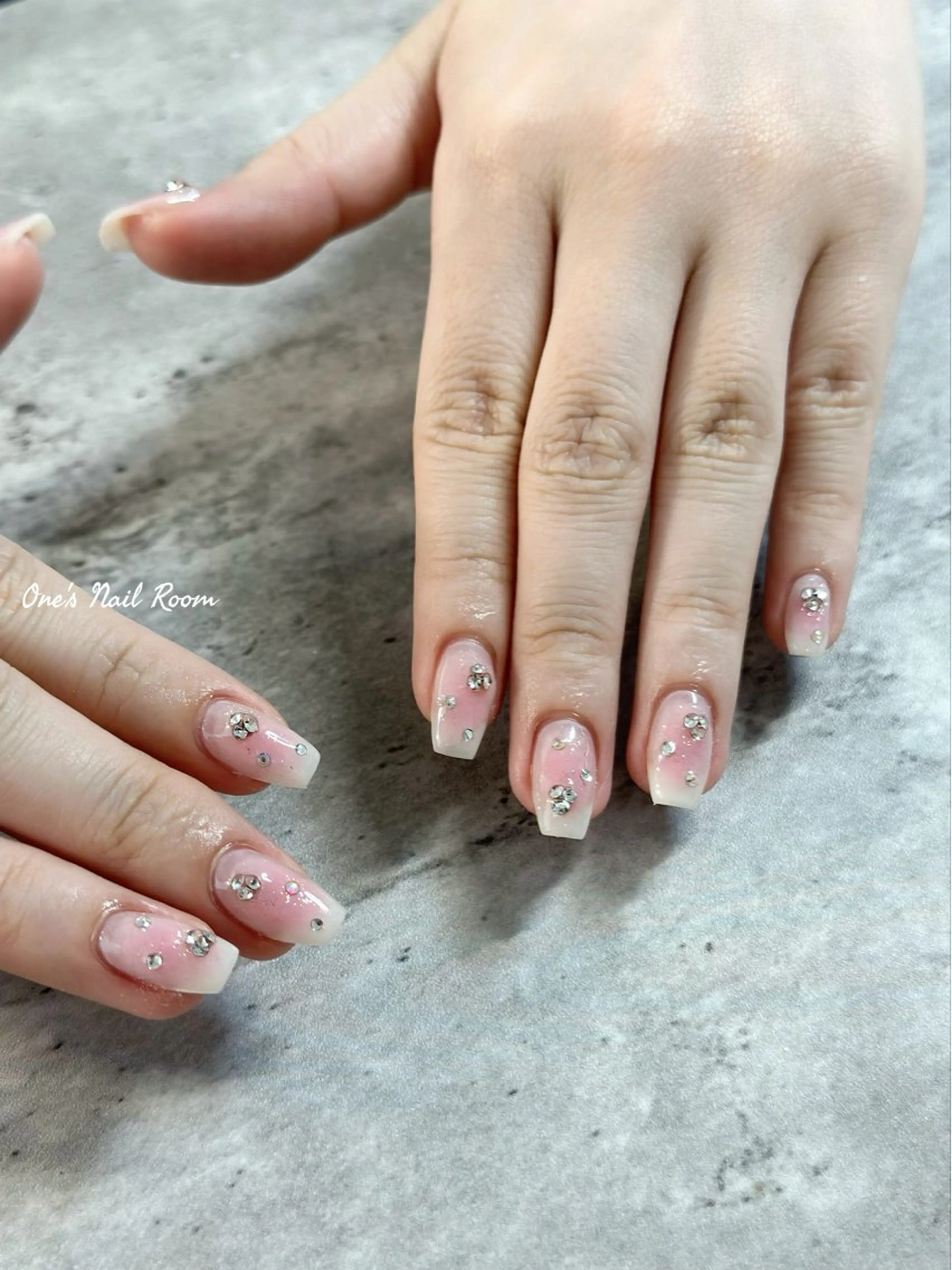 ネイル ハンドネイル One's Nail Roomのネイルデザイン