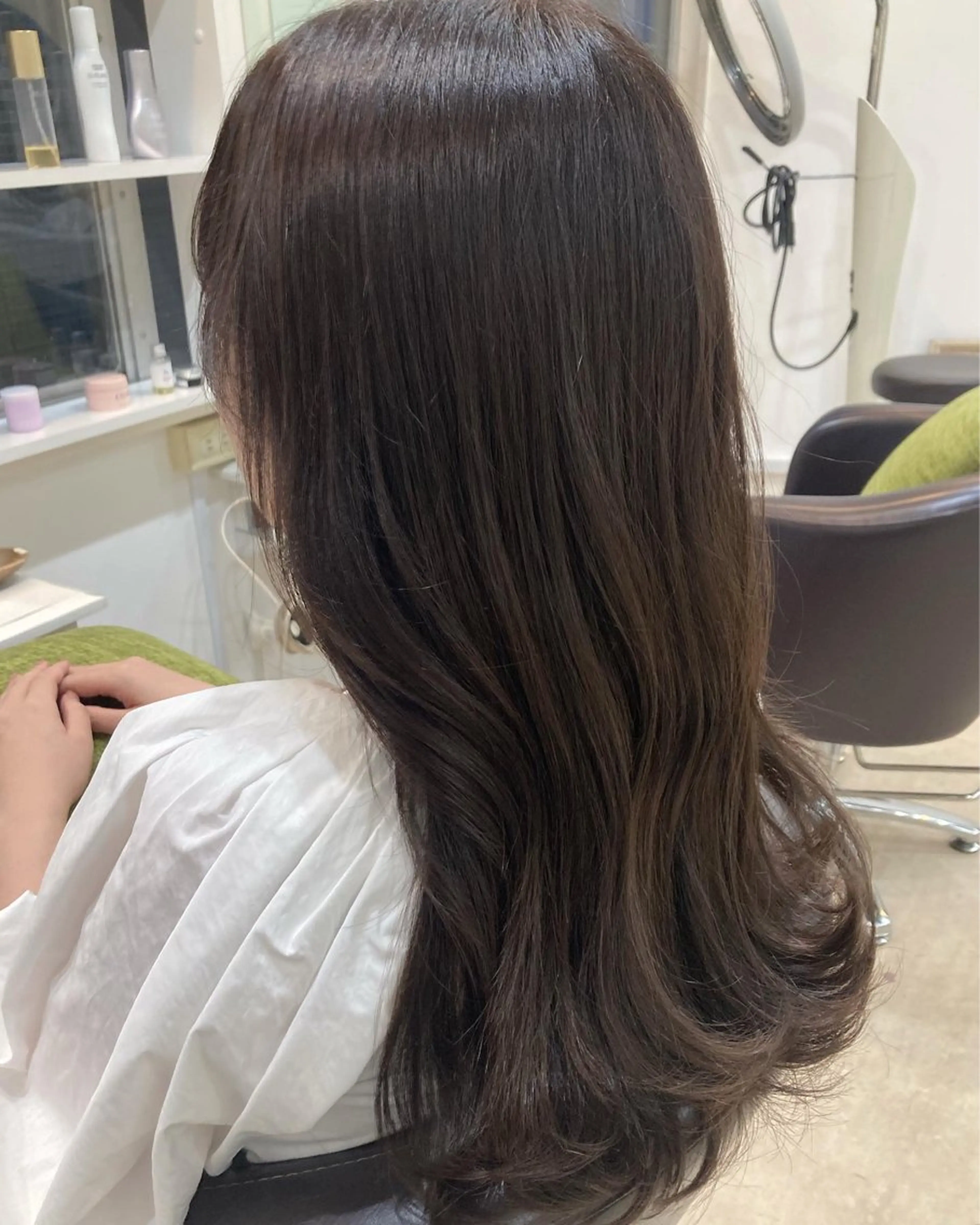 セミロング カラー カット ヘアカラー トリートメント 韓国風⭐️くびれヘア 🍀高津かえでのヘアスタイル