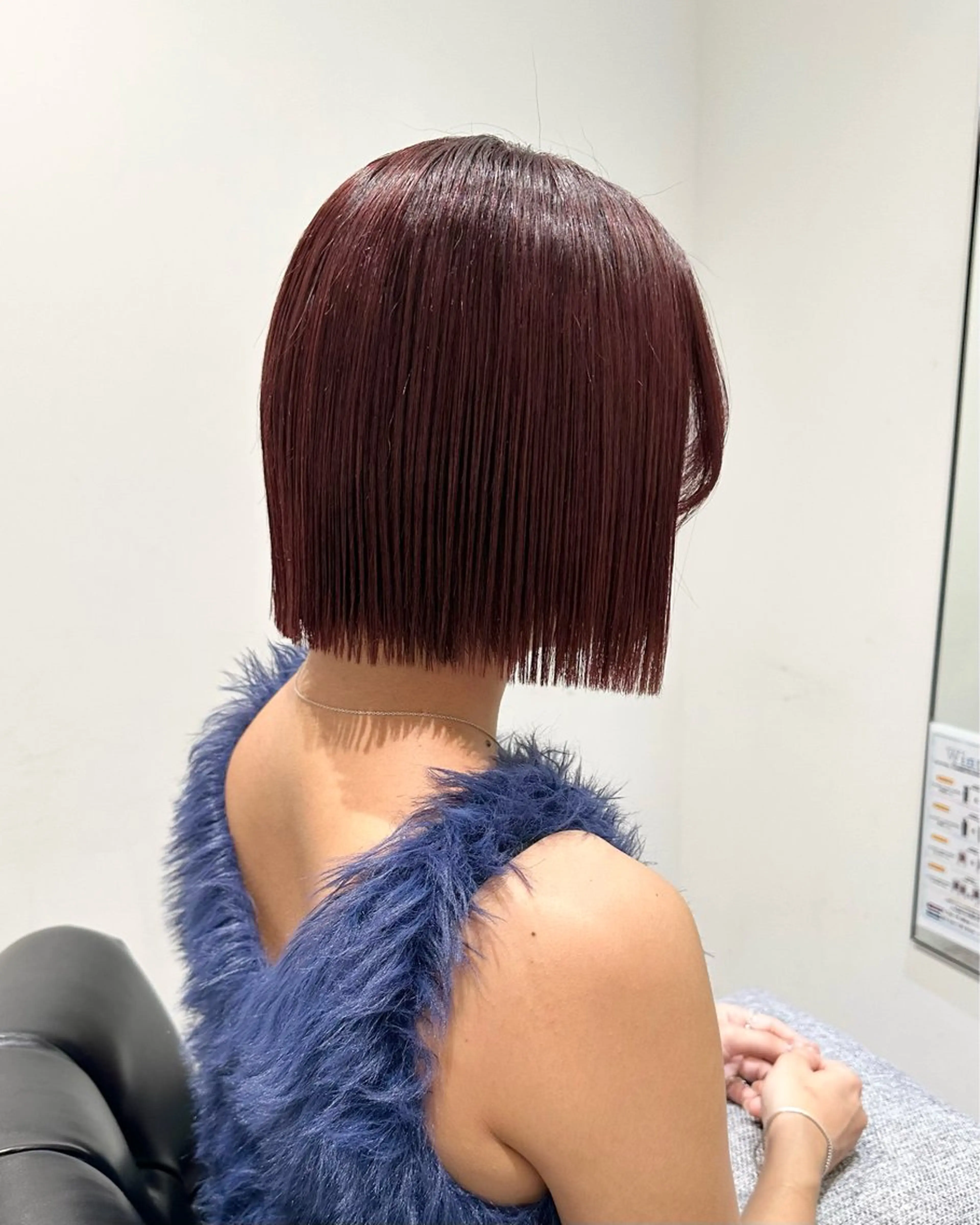 ミディアム ボブ Mio|ぱつっとボブ |髪質改善ストレートのヘアスタイル