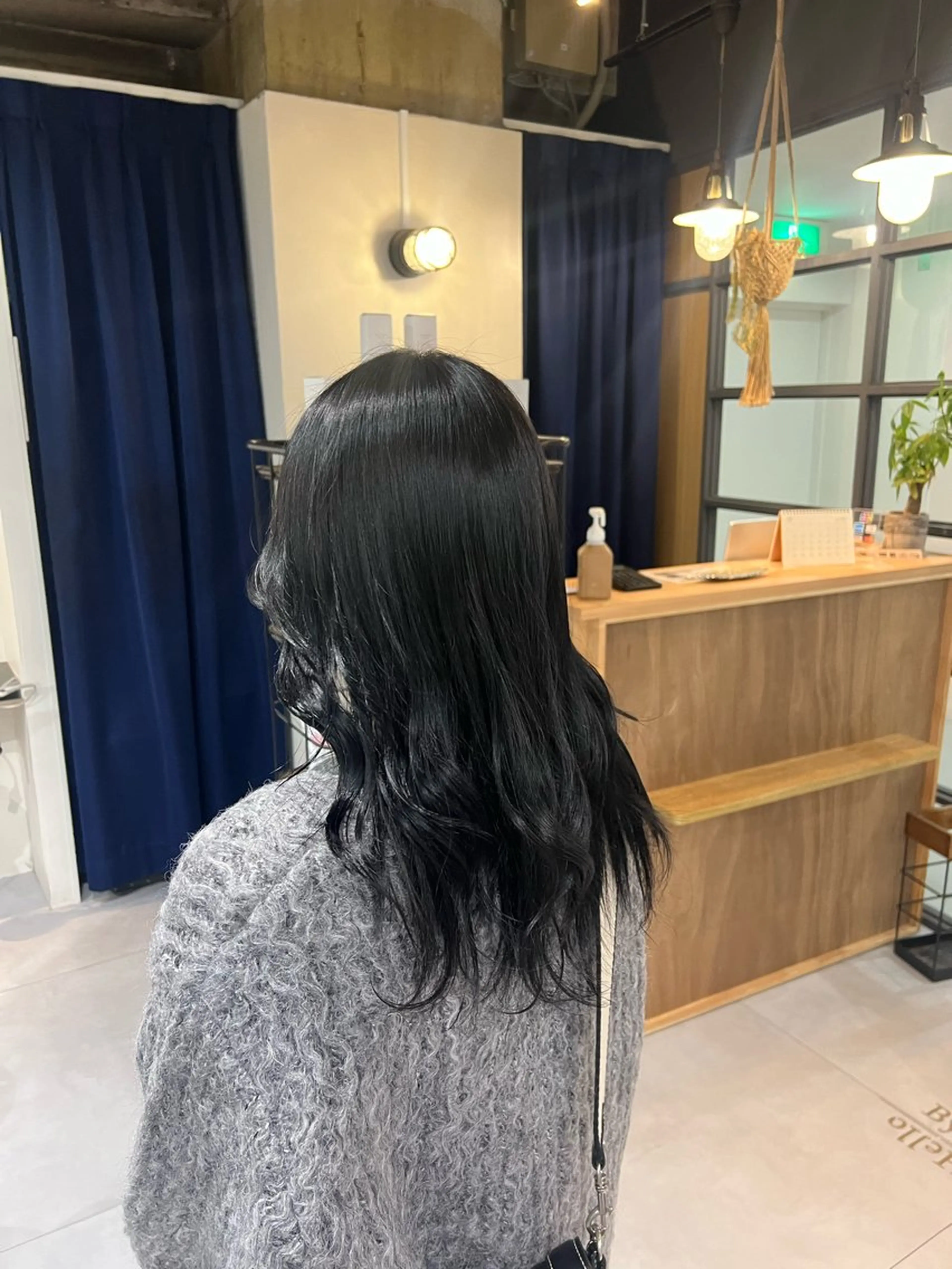 ロング カラー 黒髪 Neale. ユメのヘアスタイル