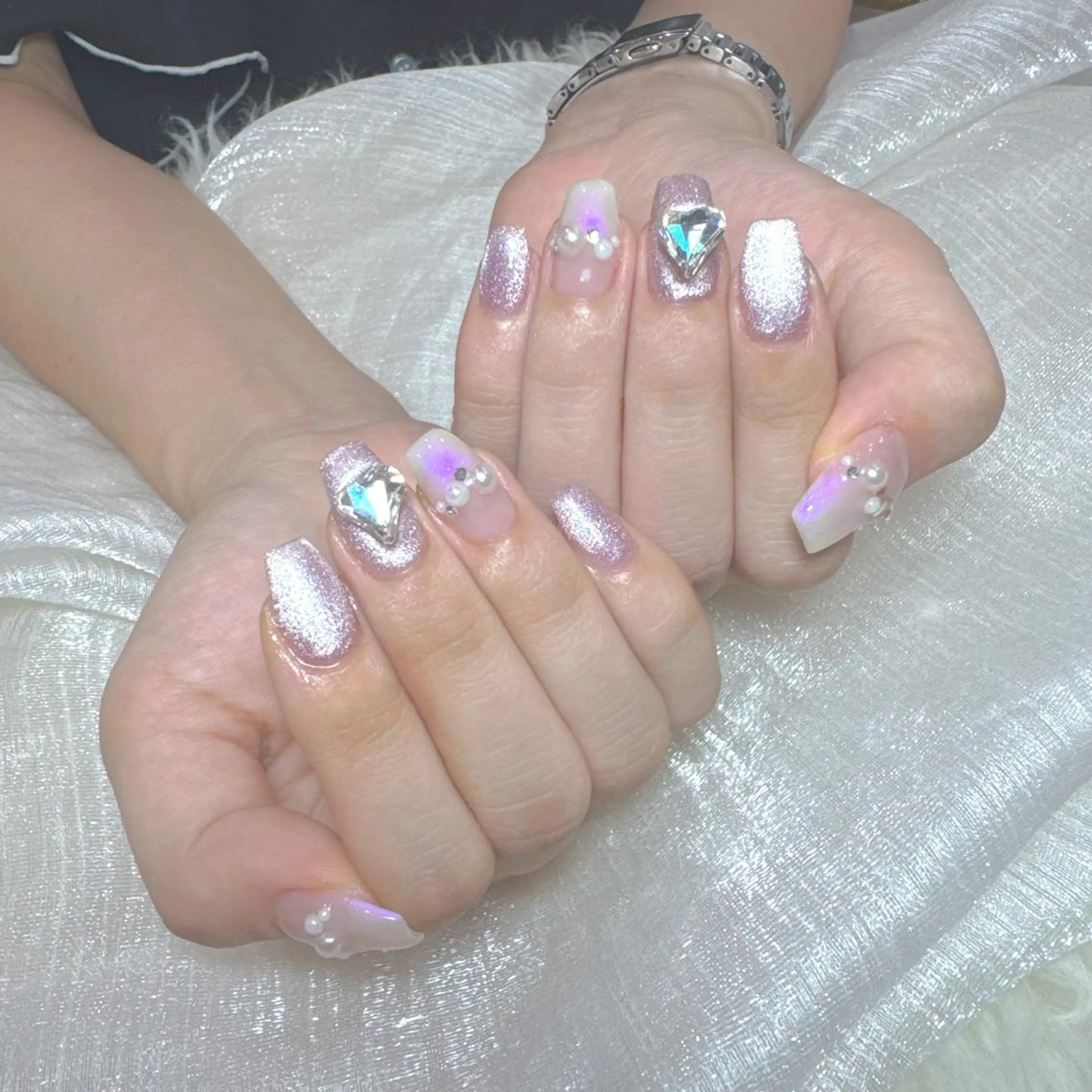 ネイル アートネイル フラッシュネイル フレンチネイル ジェルネイル ガラスフレンチ M2 BEAUTY ネイル　サロンのネイルデザイン