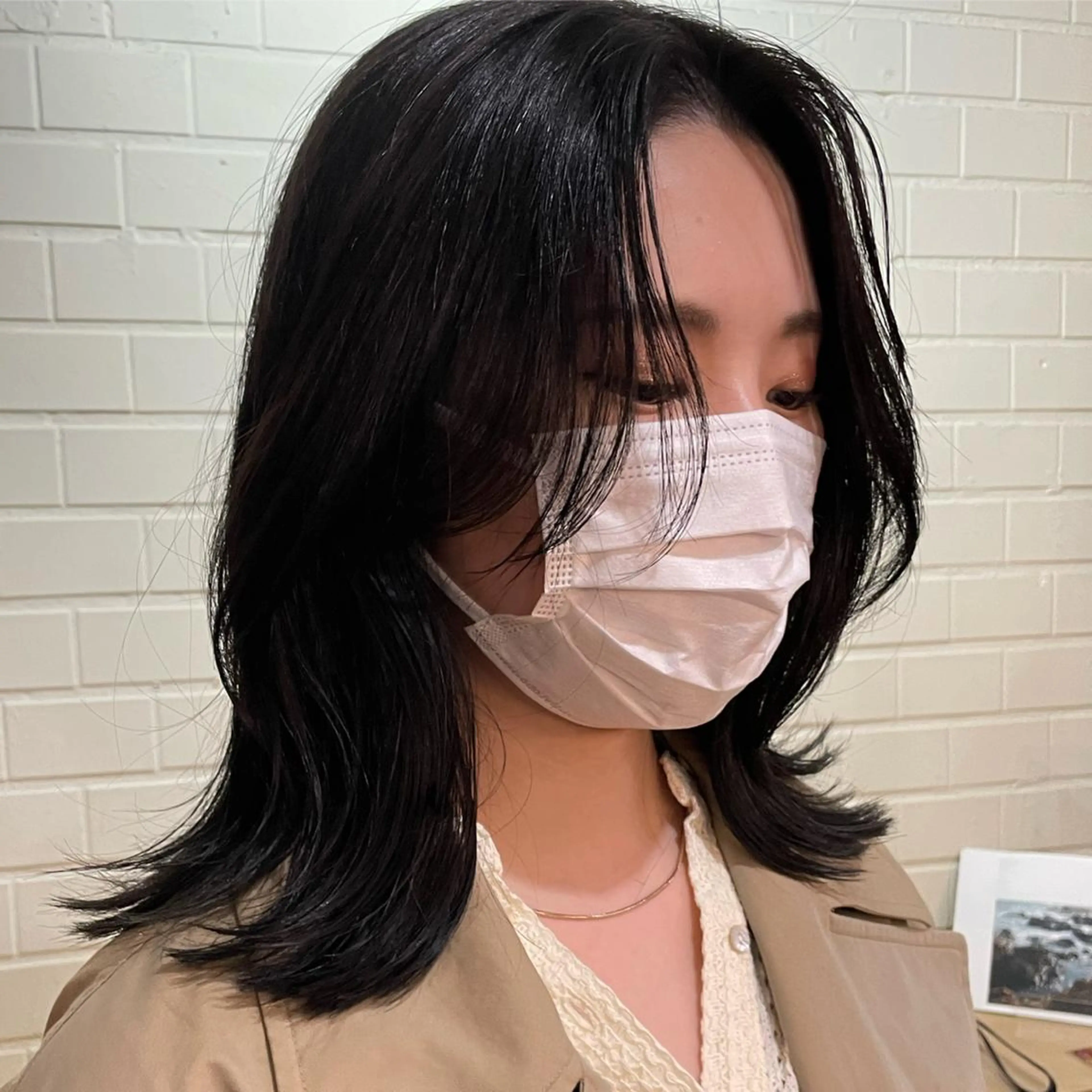 ミディアム カラー パーマ 顔まわりレイヤー レイヤーカット ナガミネアリサ/ 学芸大学/海外ヘアのヘアスタイル