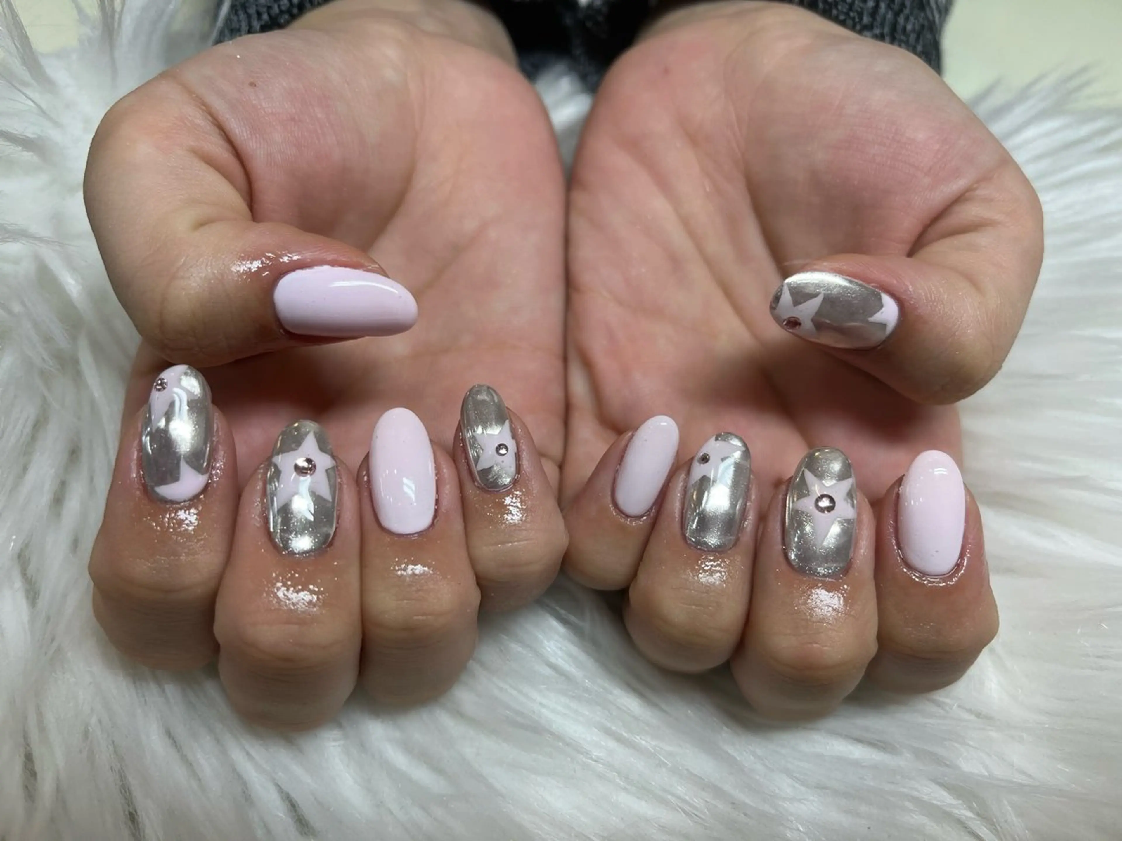 ネイル アートネイル ハンドネイル SOARE🤍 🤍のネイルデザイン