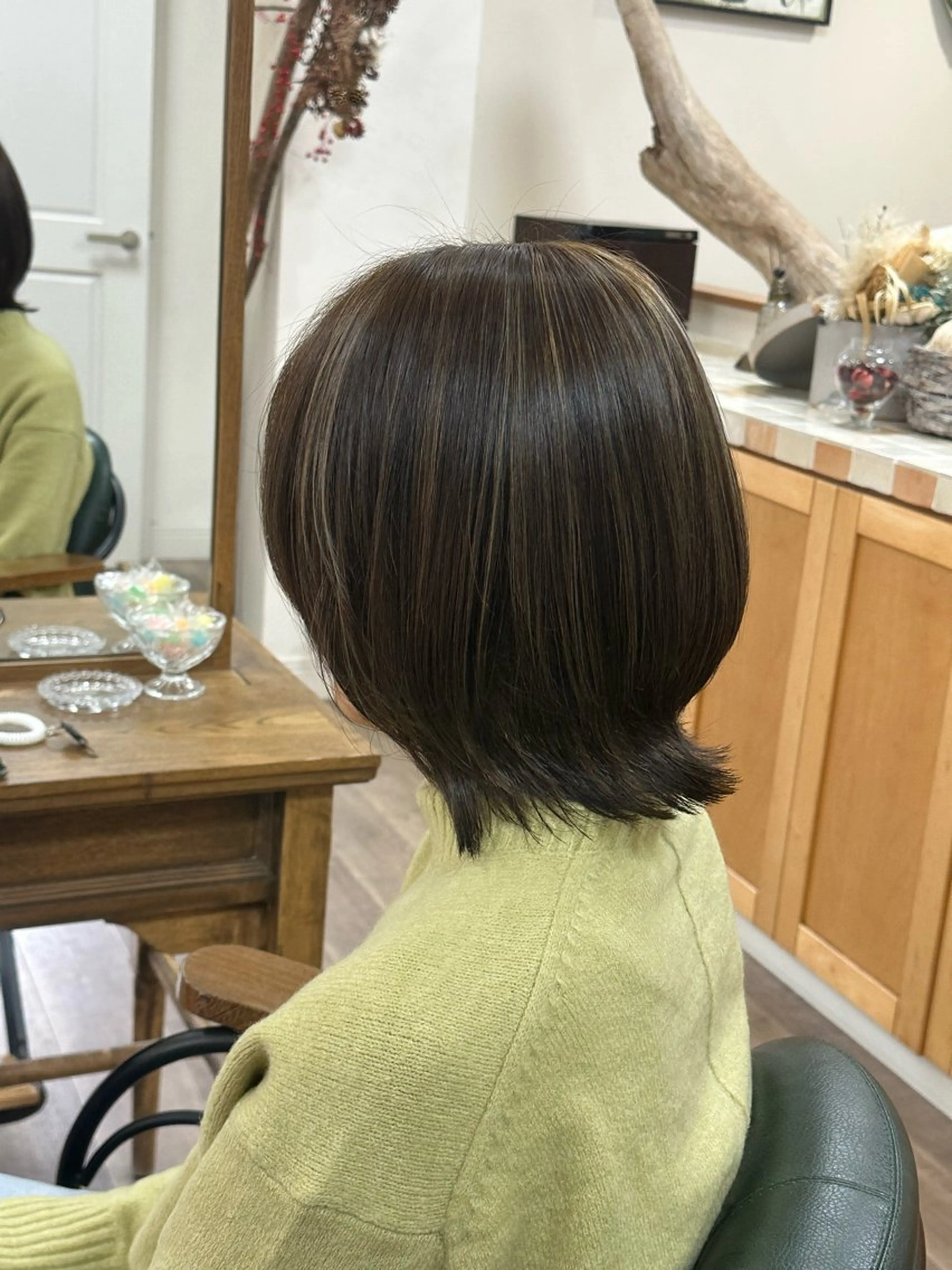 ショート カラー ハイライトカラー ハイライト ヘアカラー rebloom所属・山之内匠/艶カラー/ ハイトーン/ブリーチのヘアスタイル