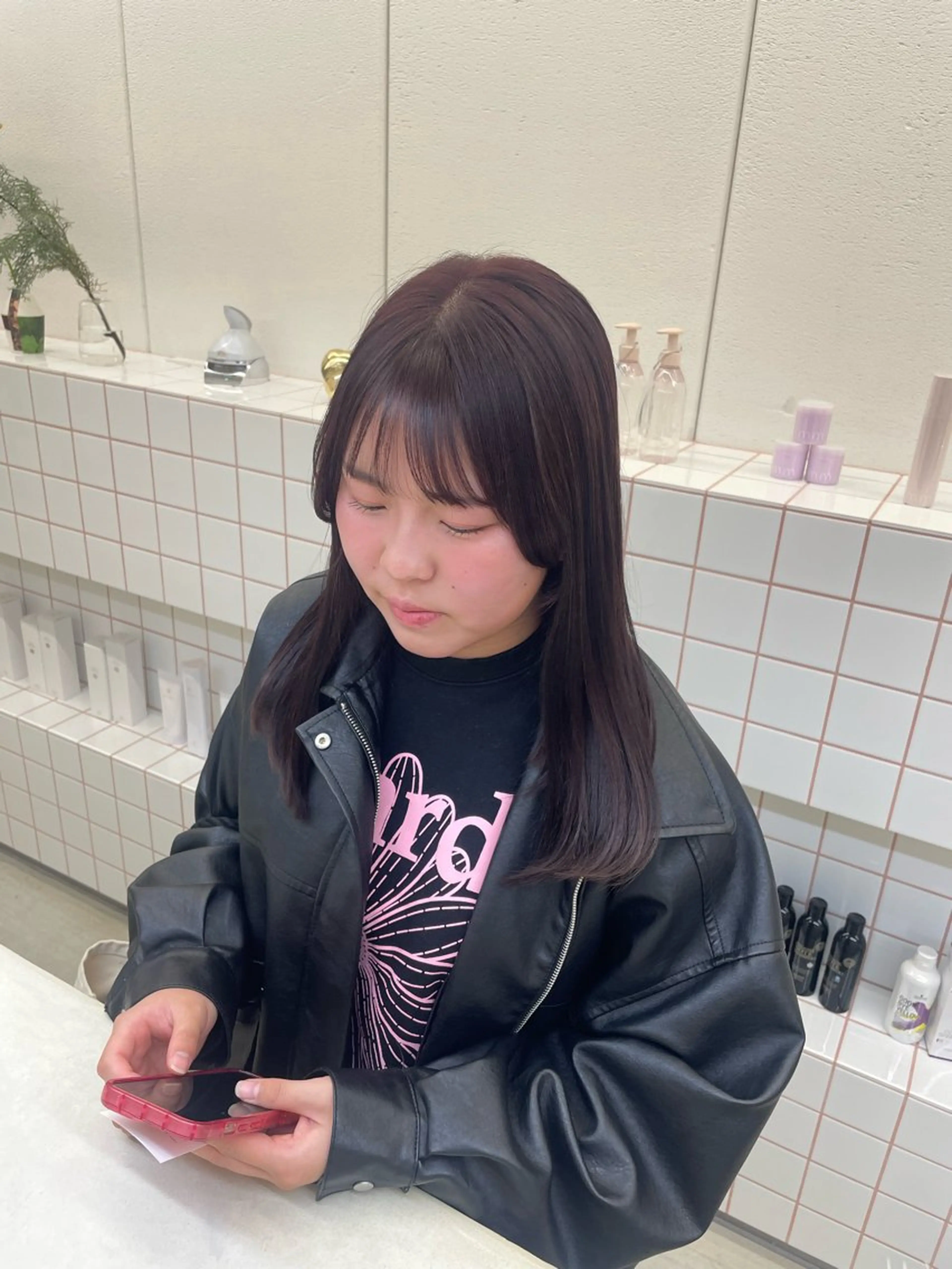 セミロング カラー 山下 悠月のヘアスタイル