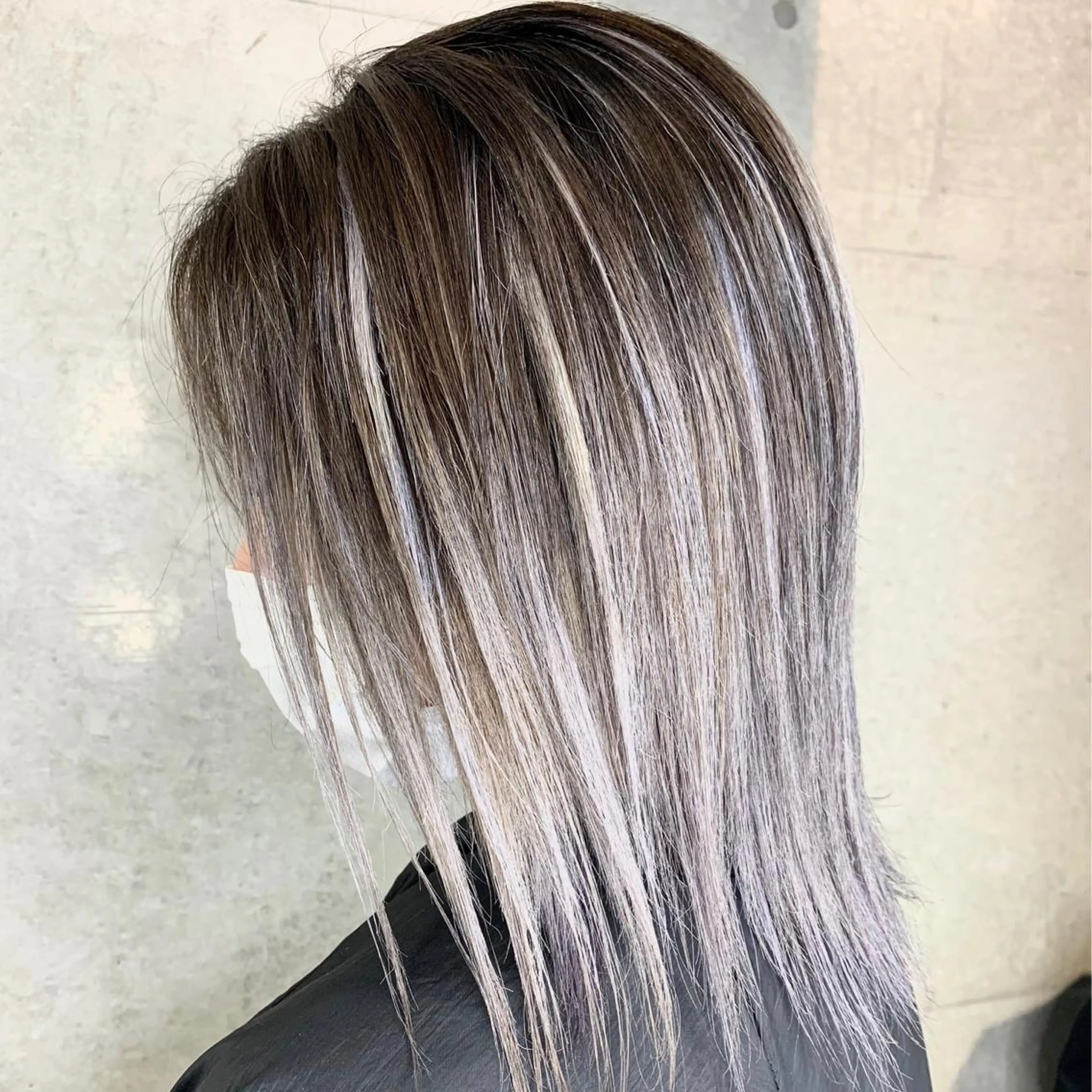 ショート カラー バレイヤージュ レイヤーカット MIL心斎橋所属・Clair クレアのヘアスタイル