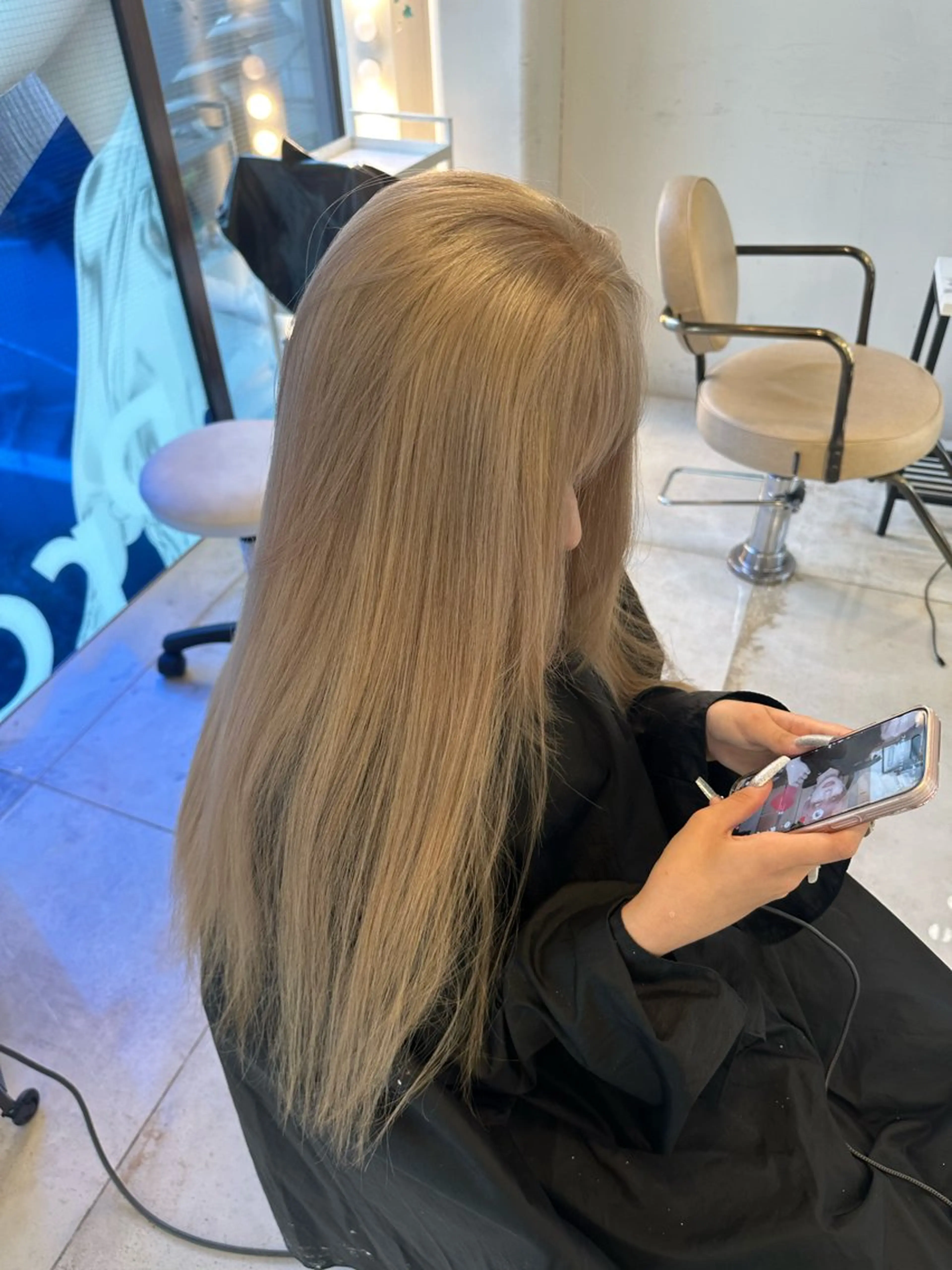 ✨ミニモ学割✨【U-24】💞リタッチ＋ケアカラー＋トリートメント💞の写真