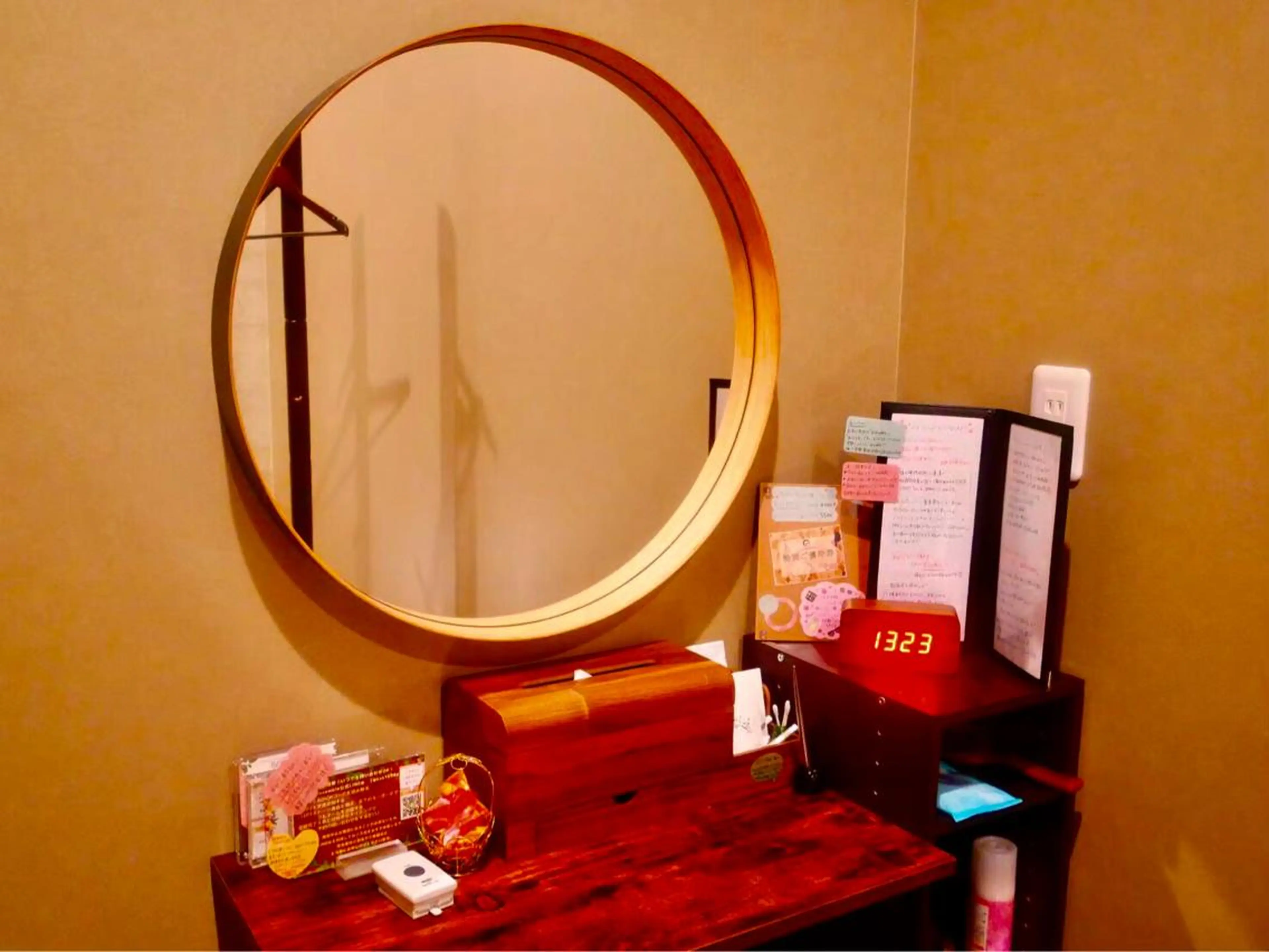 【平日限定】美肌ケア・ドライヘッドスパコース！ドライヘッドスパ45分+クリームを使ったフェイシャルマッサージ30分！の写真