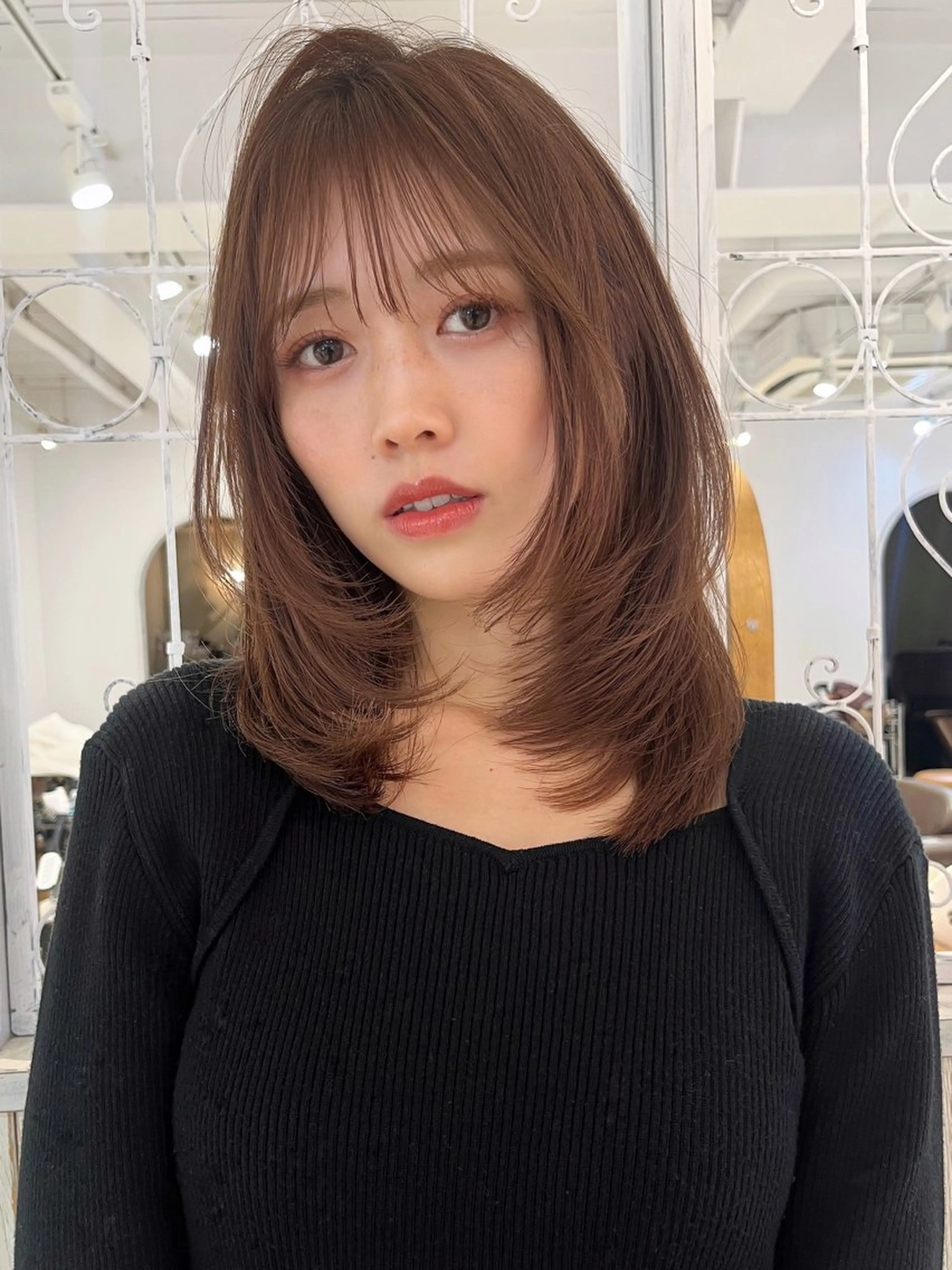 セミロング カラー ブラウンカラー ココアブラウン レイヤーカット カット ヘアカラー 【韓国ヘア×透明感 カラー】笹谷 莉未のヘアスタイル