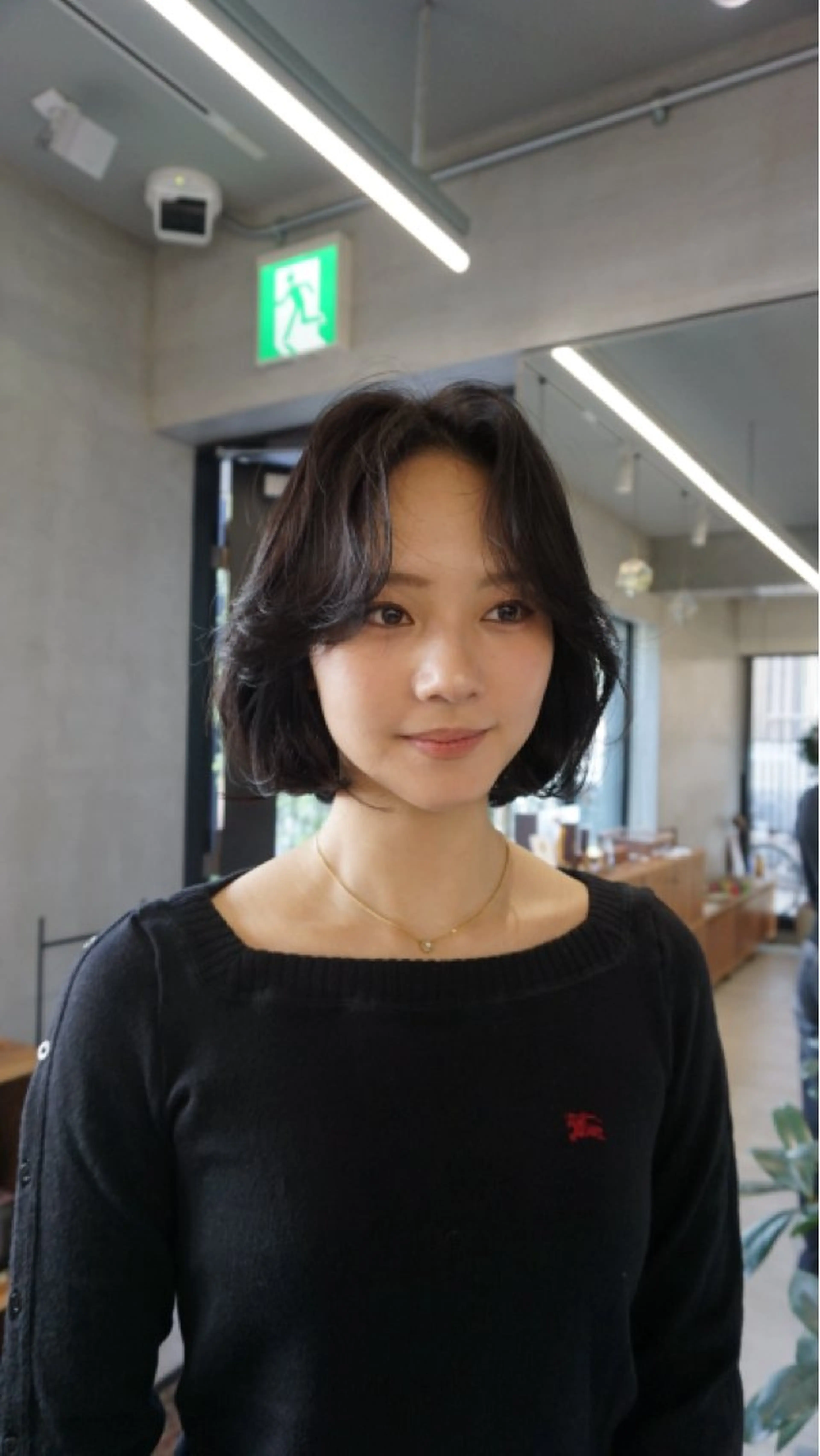 ショート ボブ カット ヘアカラー トリートメント ｻｶﾓﾄ ﾅｵﾐのヘアスタイル