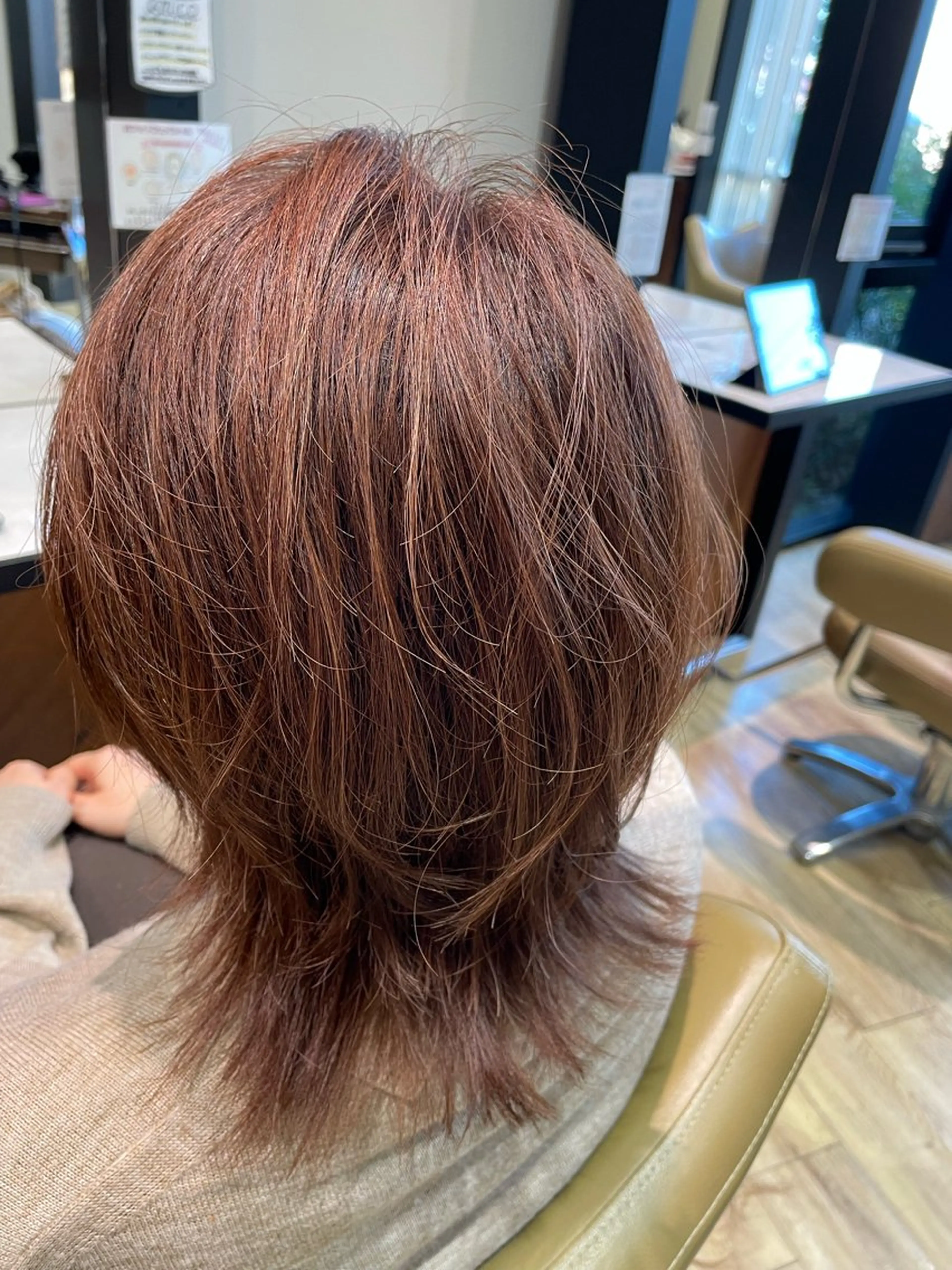 ミディアム レイヤーカット 生盛 智穂子のヘアスタイル