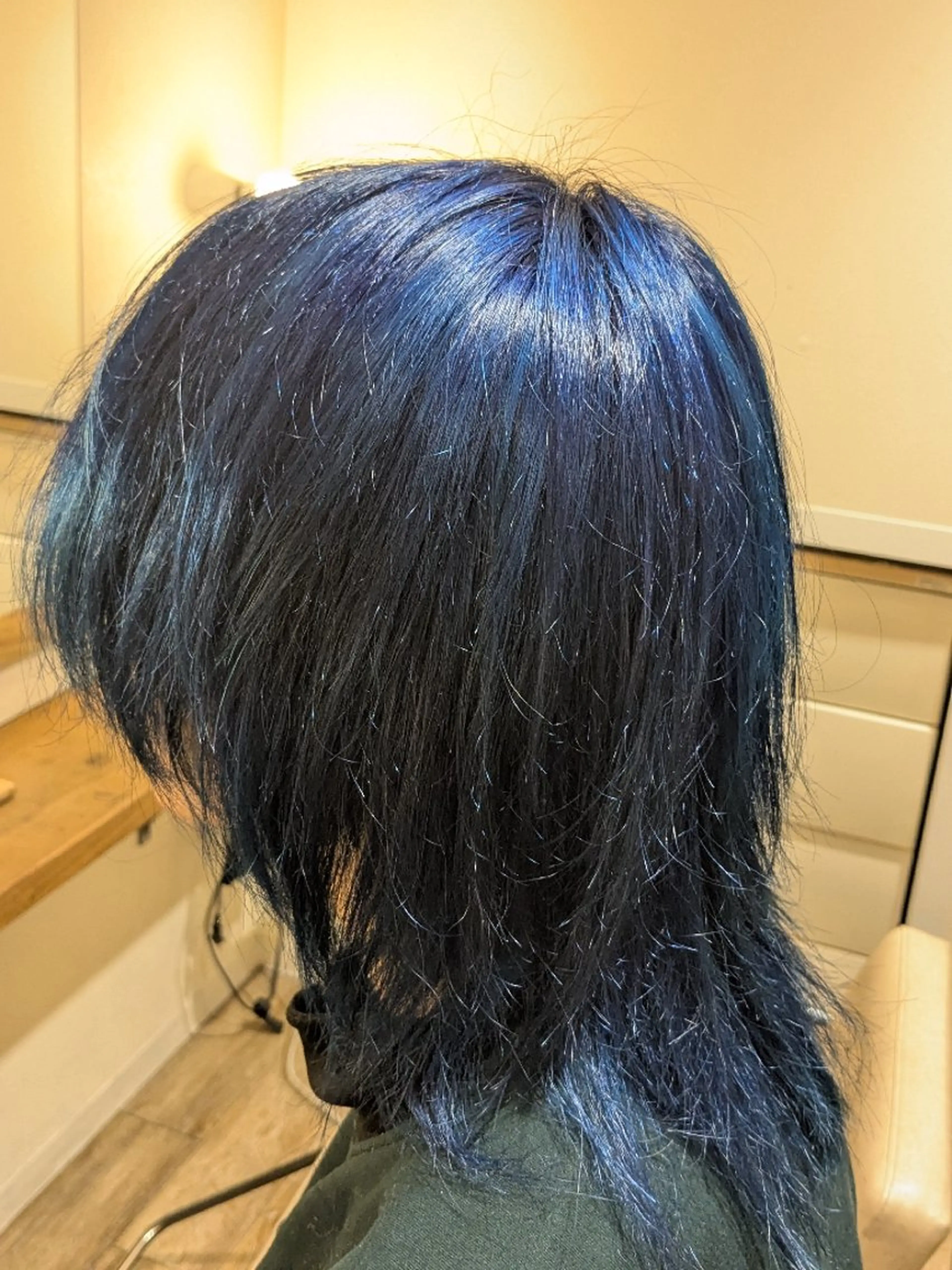 セミロング メンズ ヘアカラー spring by rasiku所属・Spring Akariのヘアスタイル