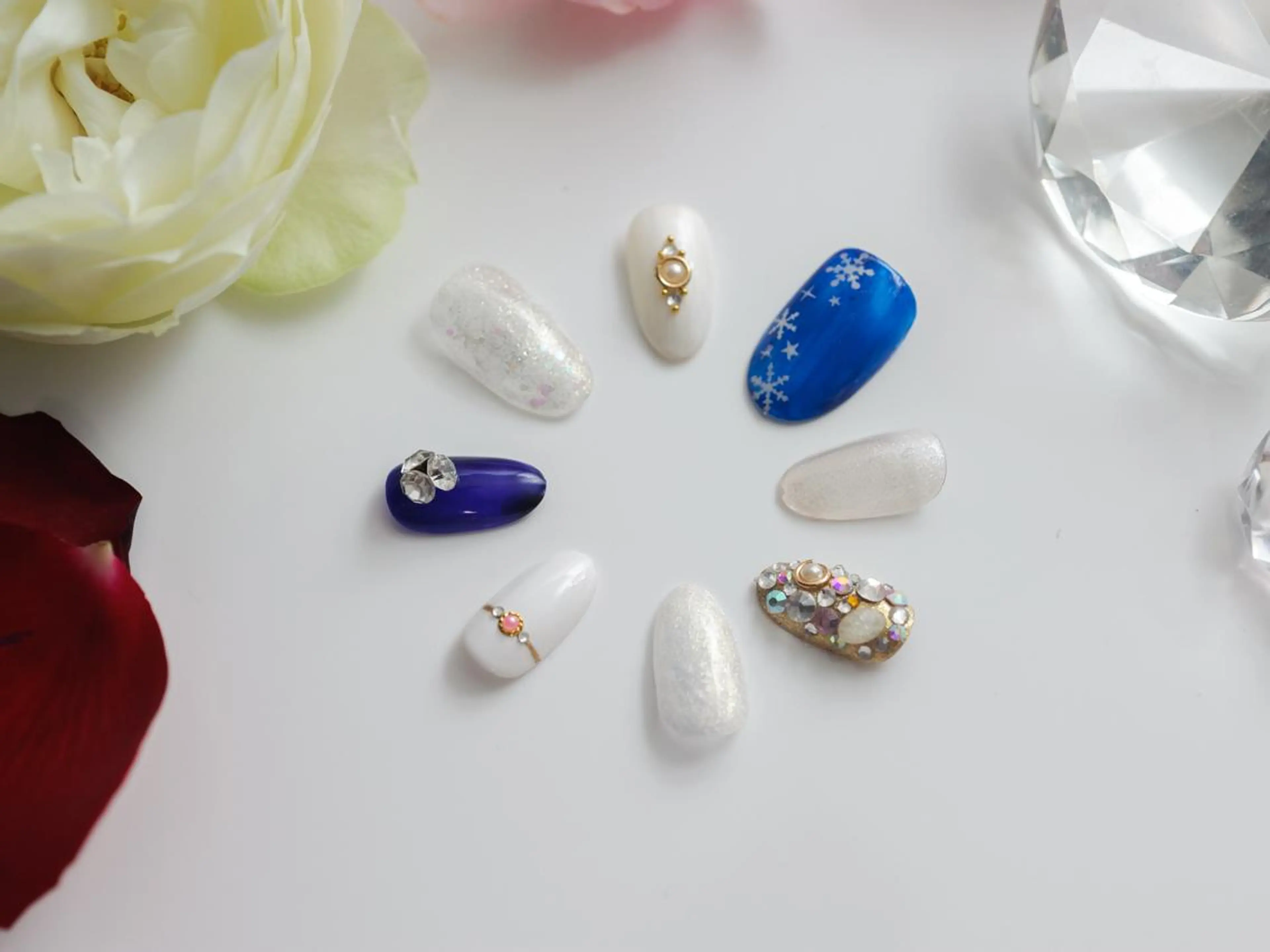 ミディアム ネイル ハンドネイル ハンドケア 💎ビューティサロン 湘南　RIRAN💎のネイルデザイン