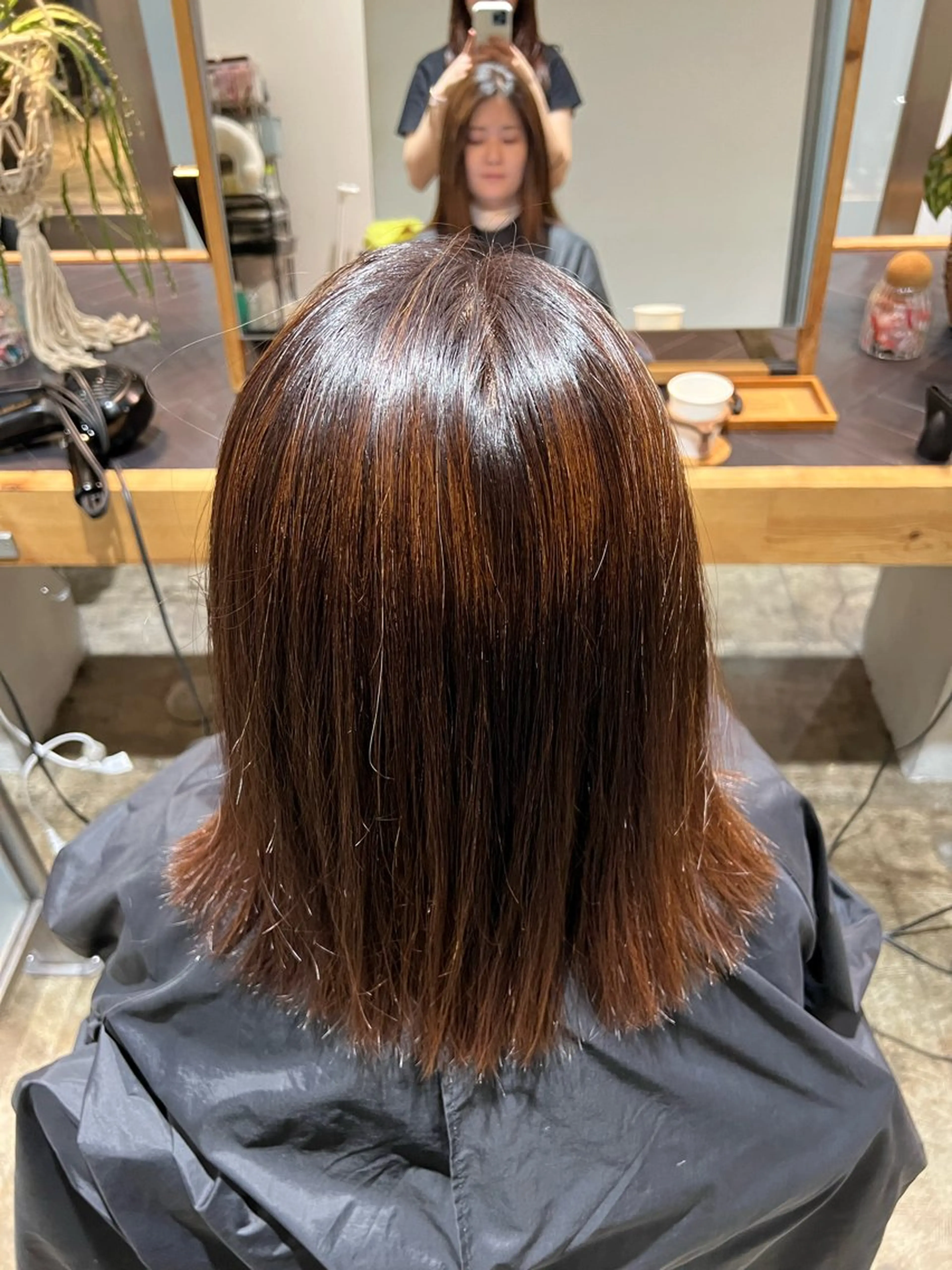 ミディアム 能登 晴子のヘアスタイル