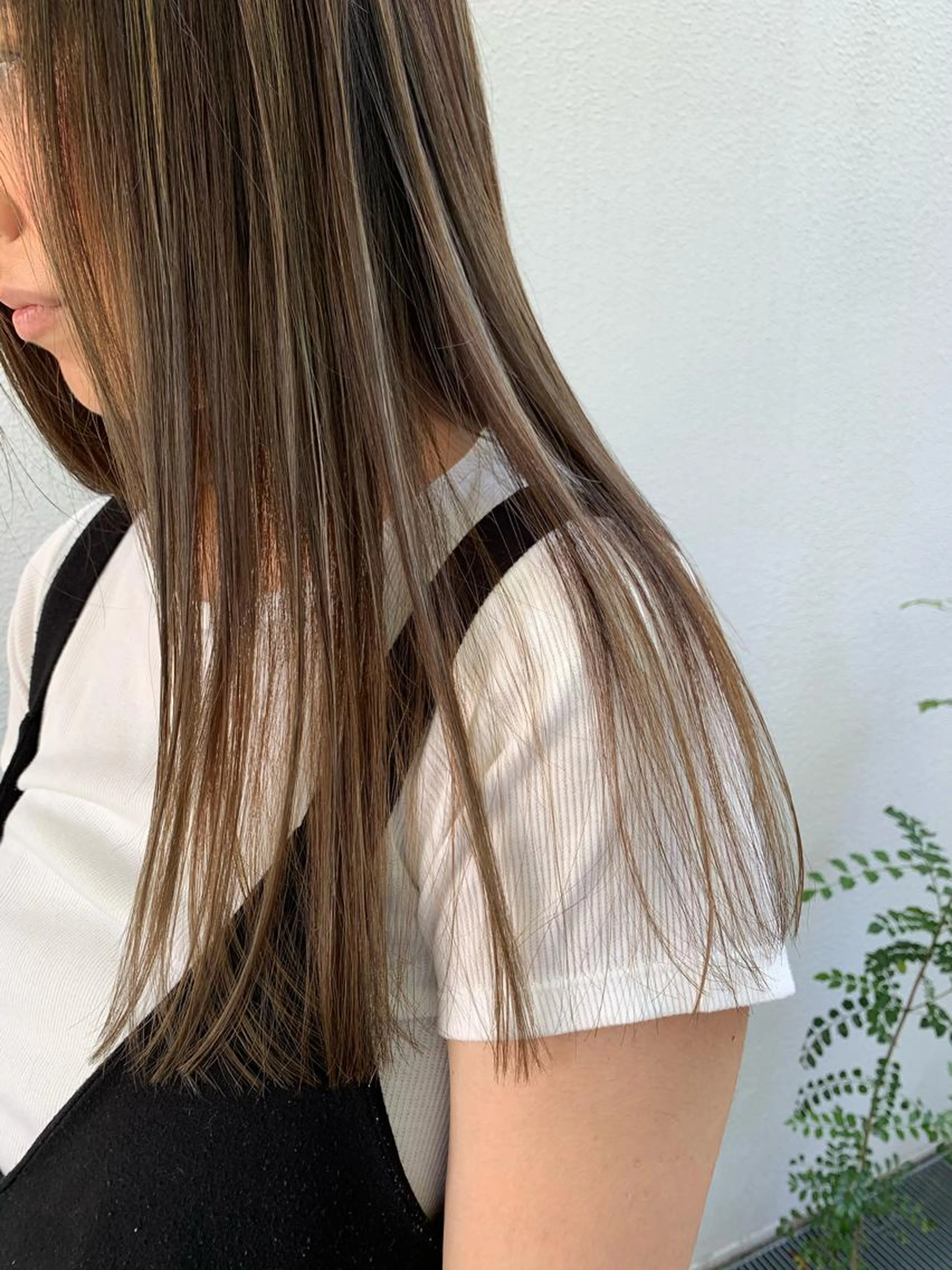 小顔カット✄﻿＋ハイライトカラー(10枚まで)＋卵殻トリートメントの写真